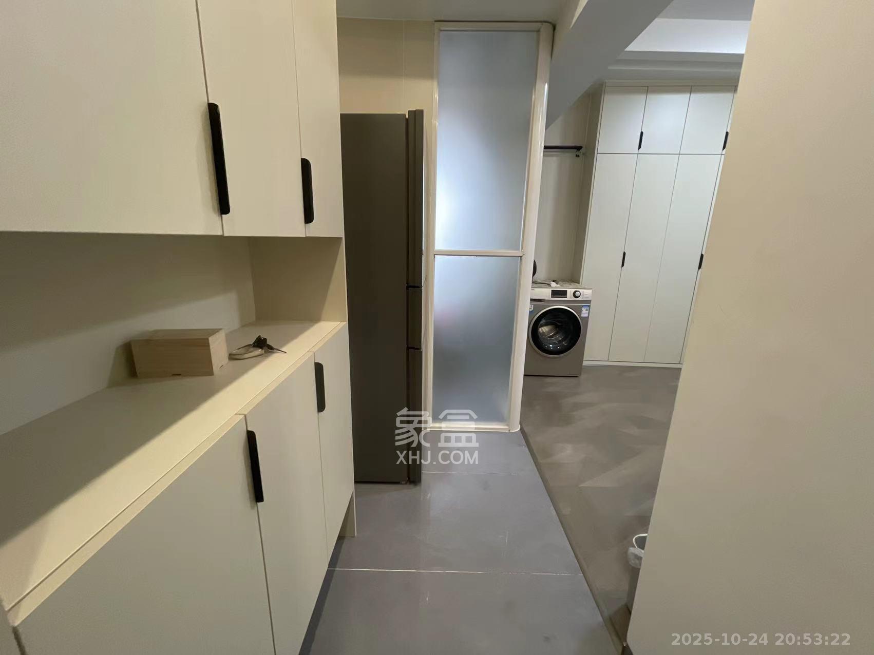 鸥波港湾  1室0厅0卫    2000.0元/月室内图