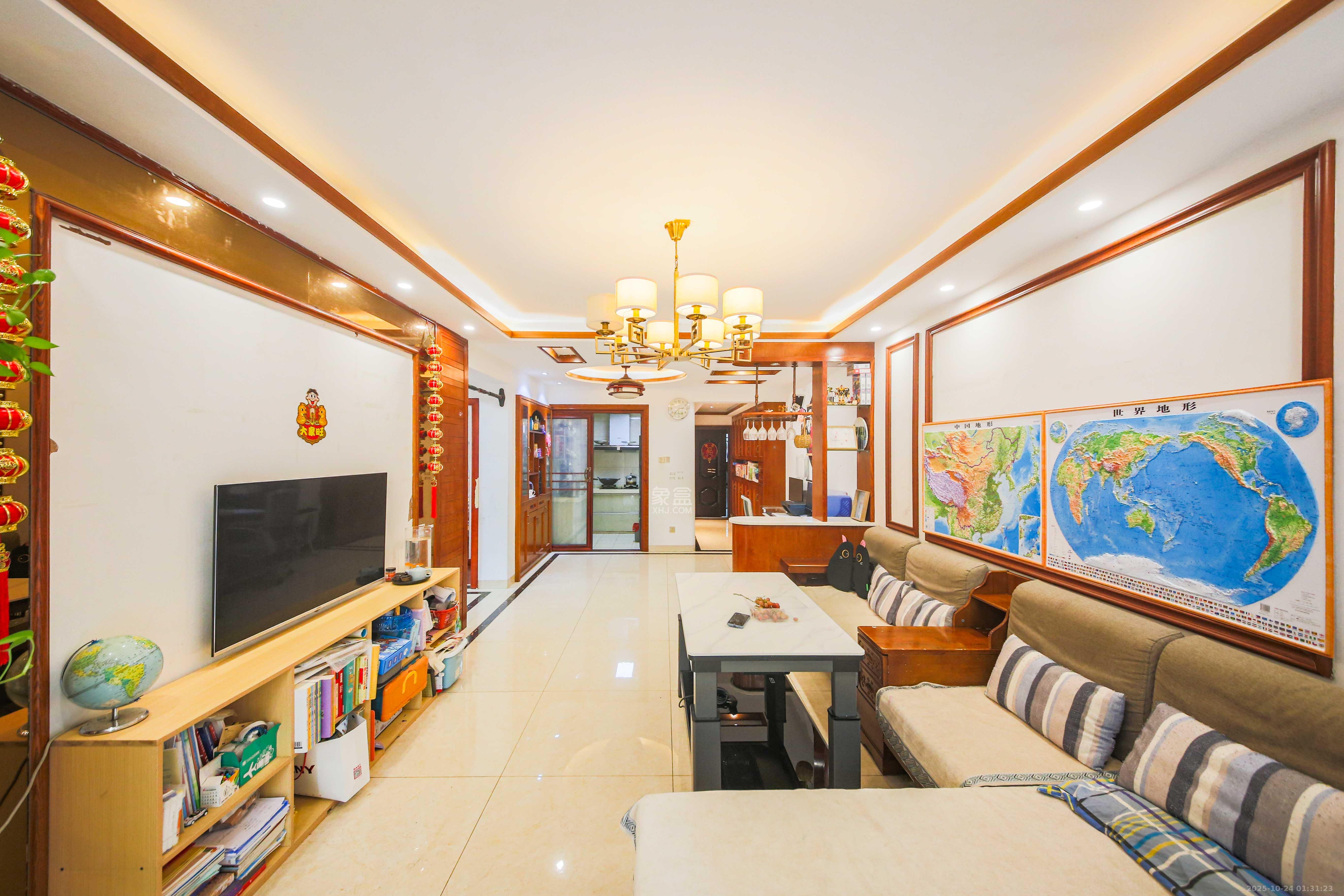 龙骧佳苑 3室2厅1卫 95.0万 龙骧佳苑 3室2厅1卫 95.0万客厅