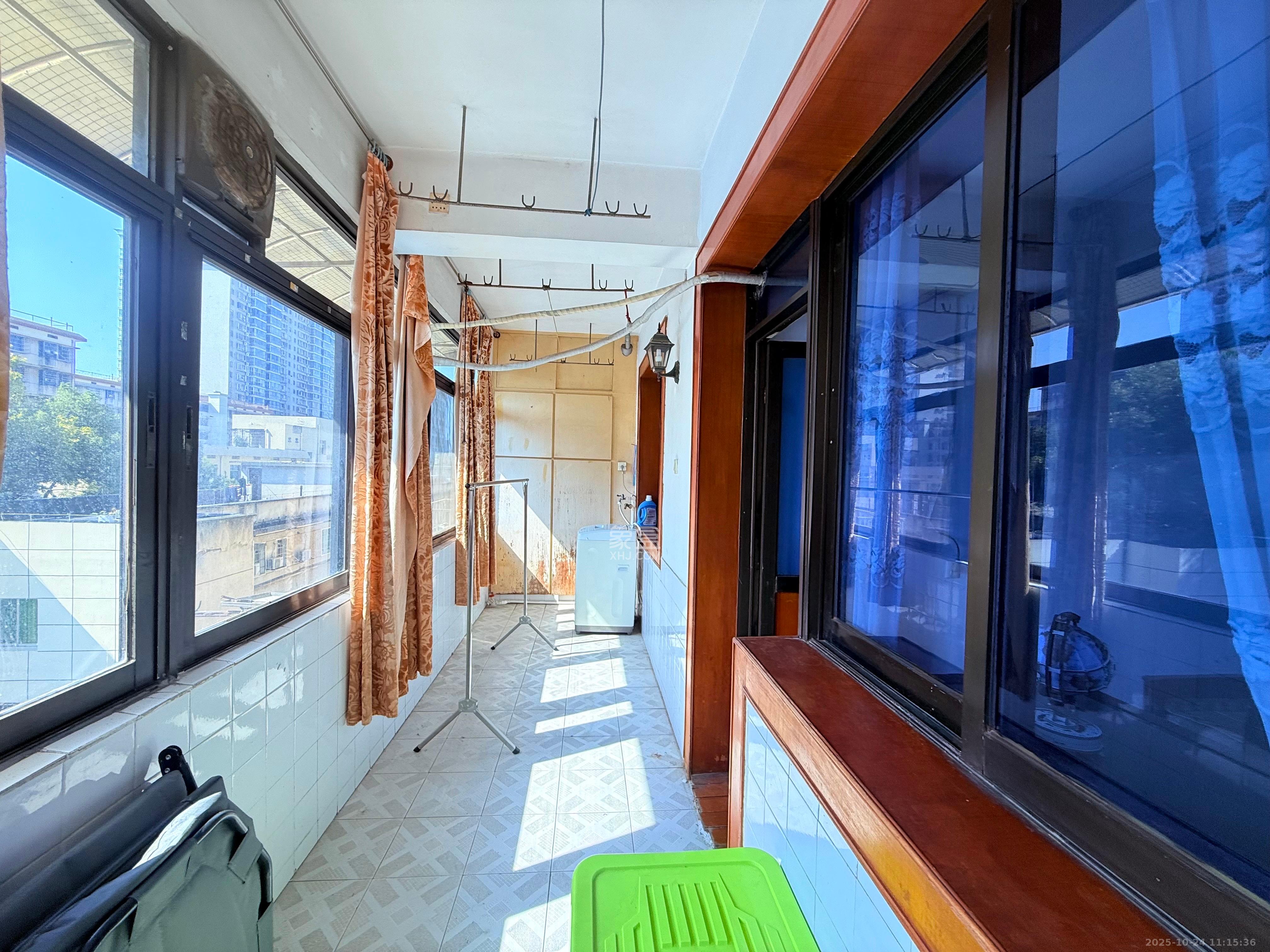 路桥宿舍 2室1厅1卫 1400.0元/月 路桥宿舍 2室1厅1卫 1400.0元/月室内图