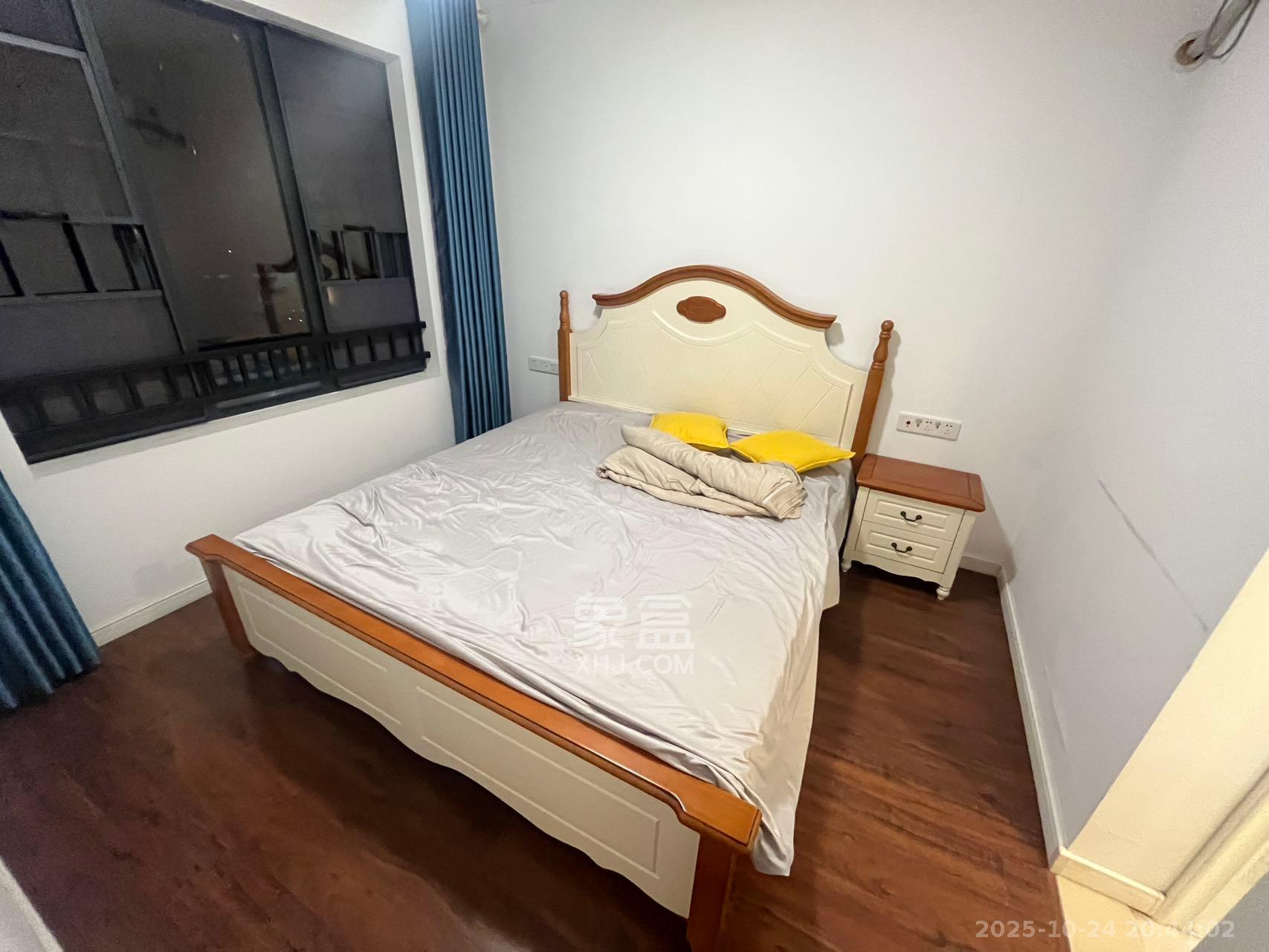 万科魅力之城观澜里  3室2厅2卫    2550.0元/月室内图