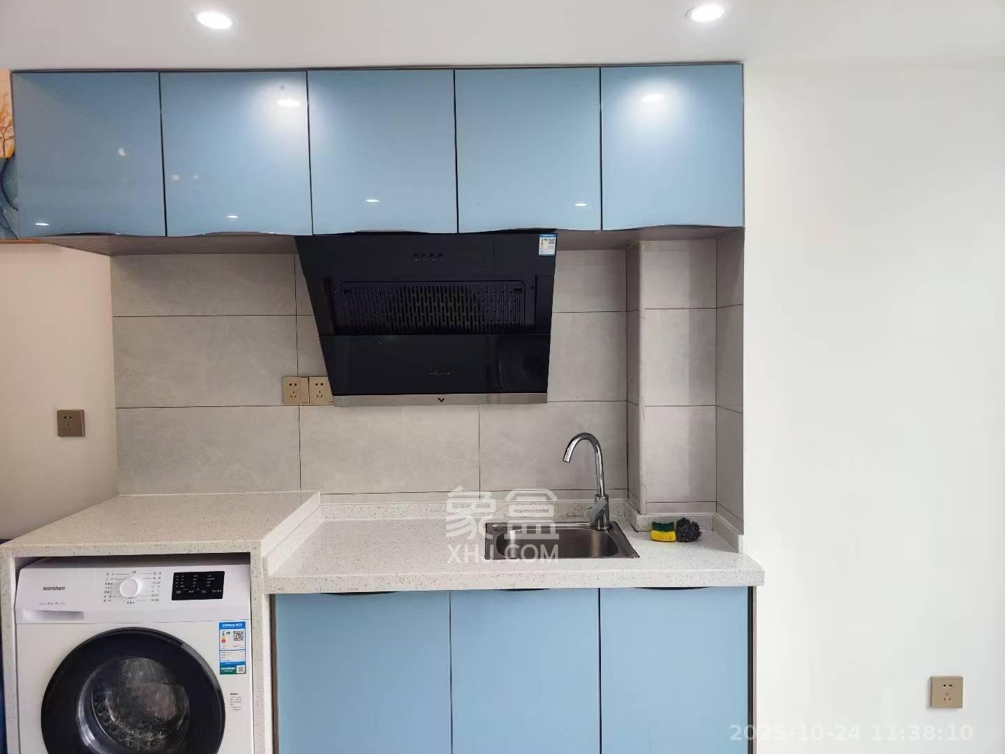 天麓轻奢国际  2室1厅1卫    1700.0元/月室内图