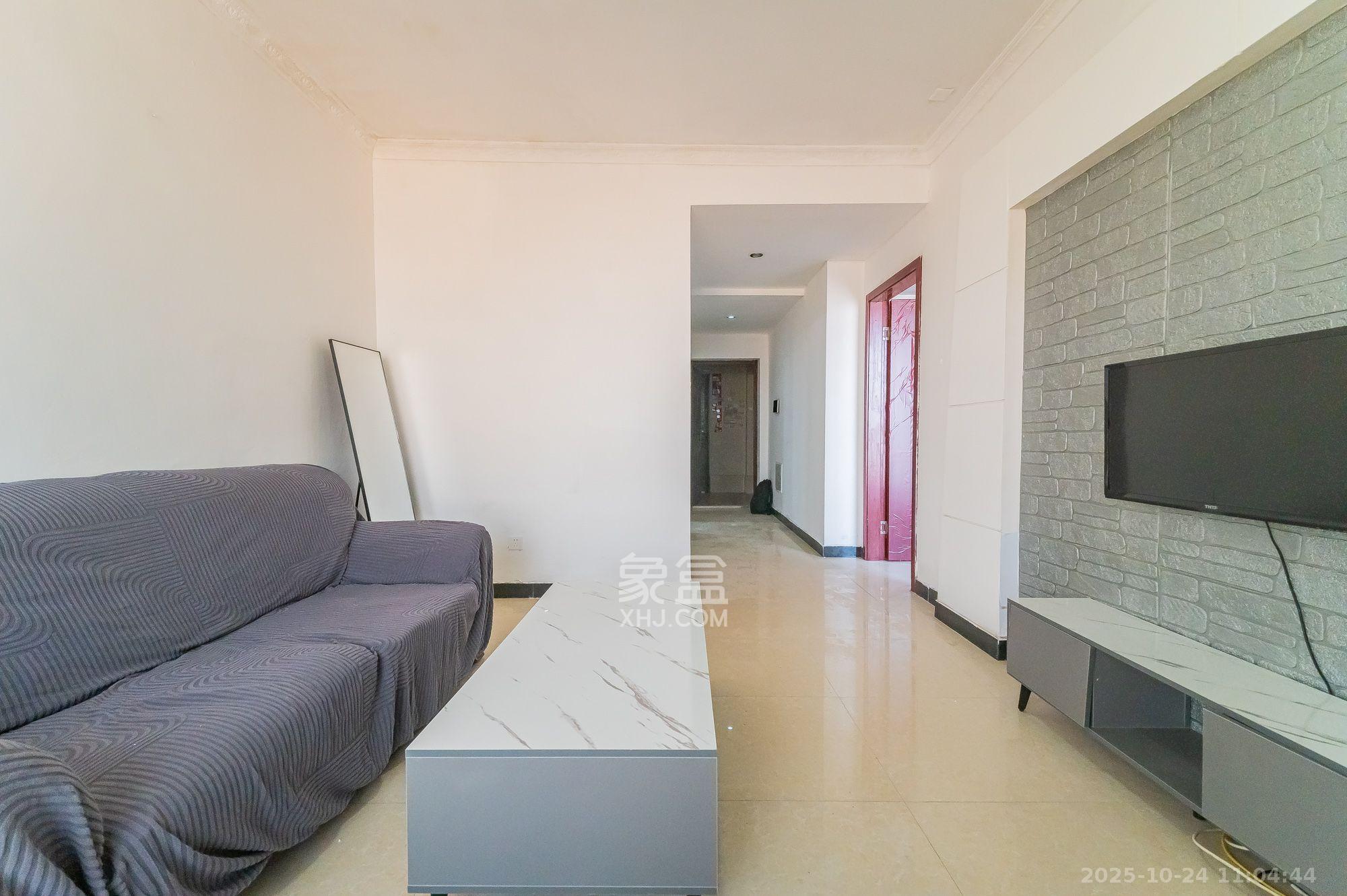 深业睿城  1室1厅1卫    1500.0元/月