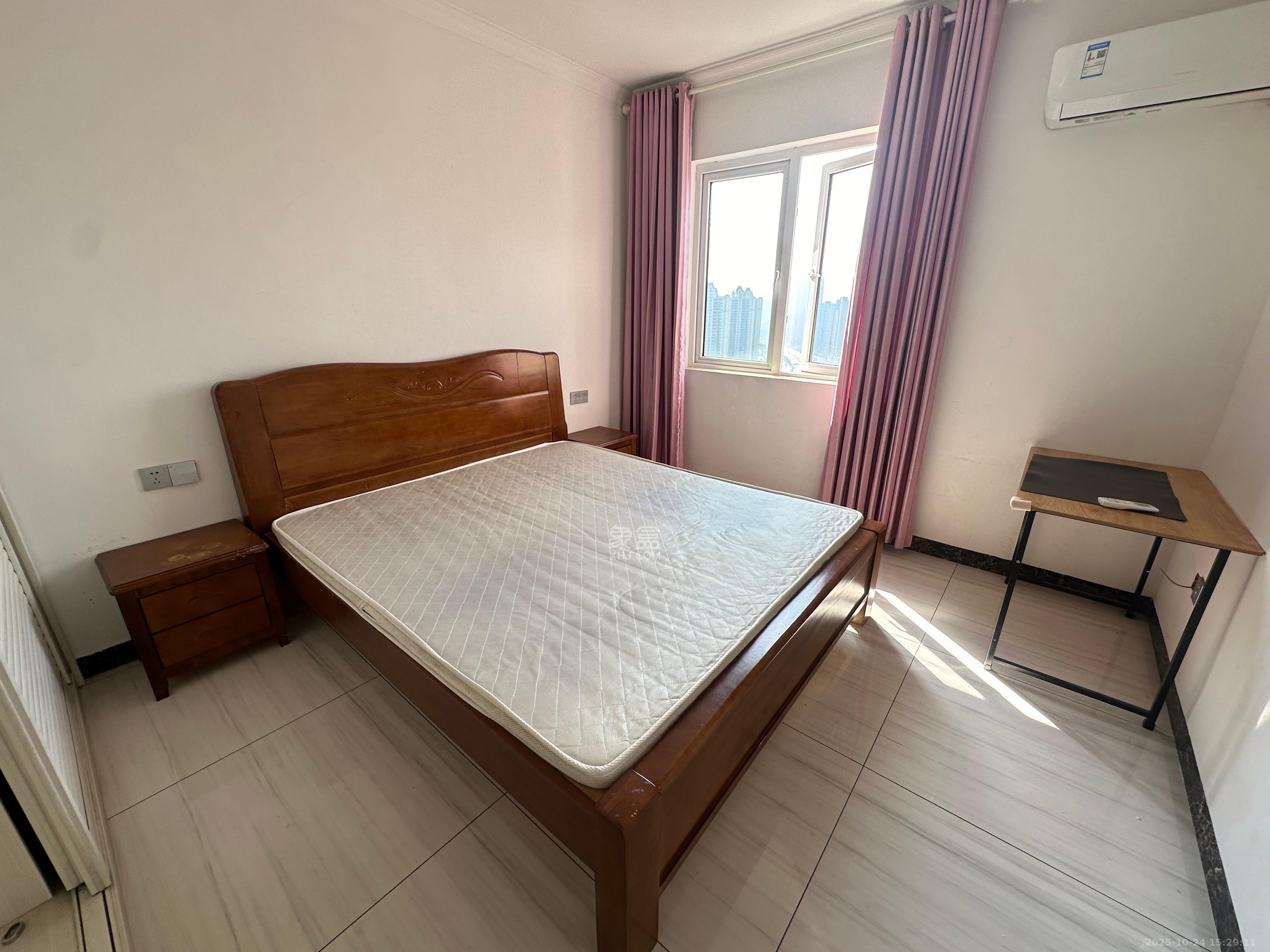 朝正美苑  3室2厅2卫    2500.0元/月室内图