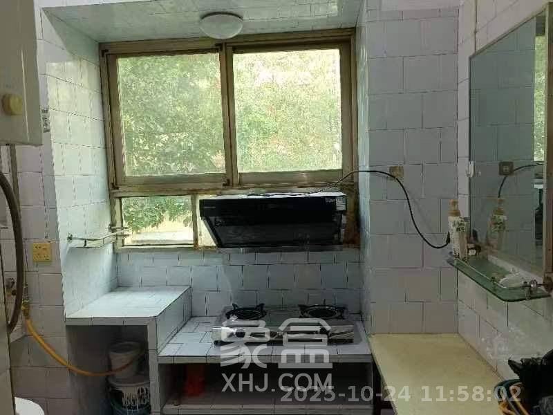 测绘局单位房 2室2厅1卫 1200.0元/月 测绘局单位房 2室2厅1卫 1200.0元/月室内图