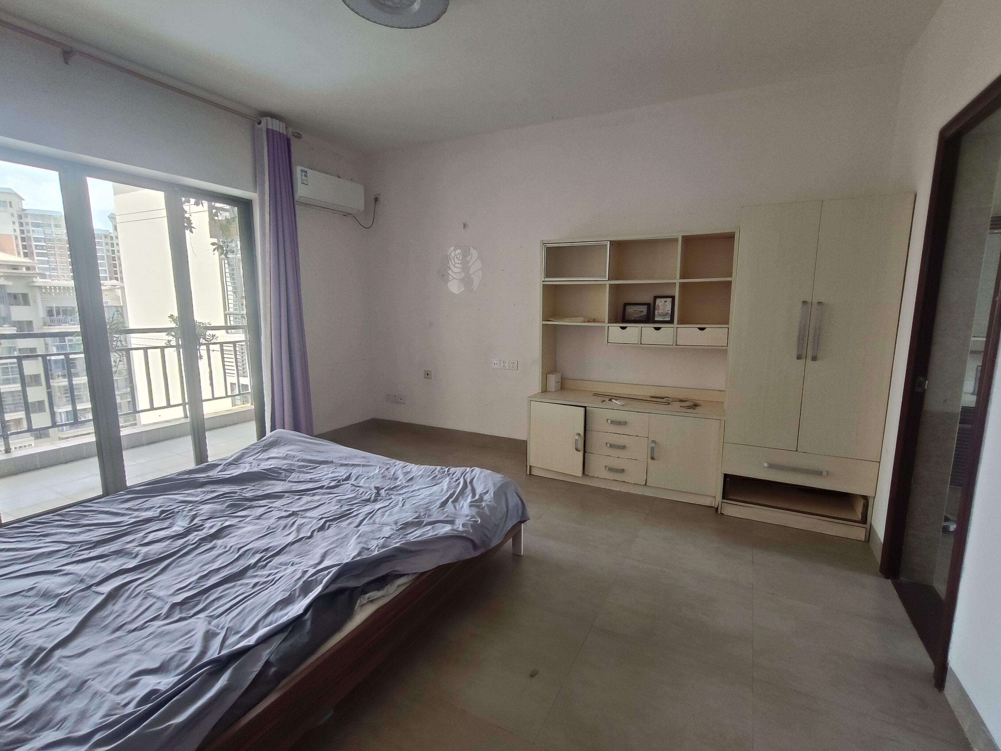 世代雅居 3室2厅2卫 3200.0元/月 世代雅居 3室2厅2卫 3200.0元/月室内图