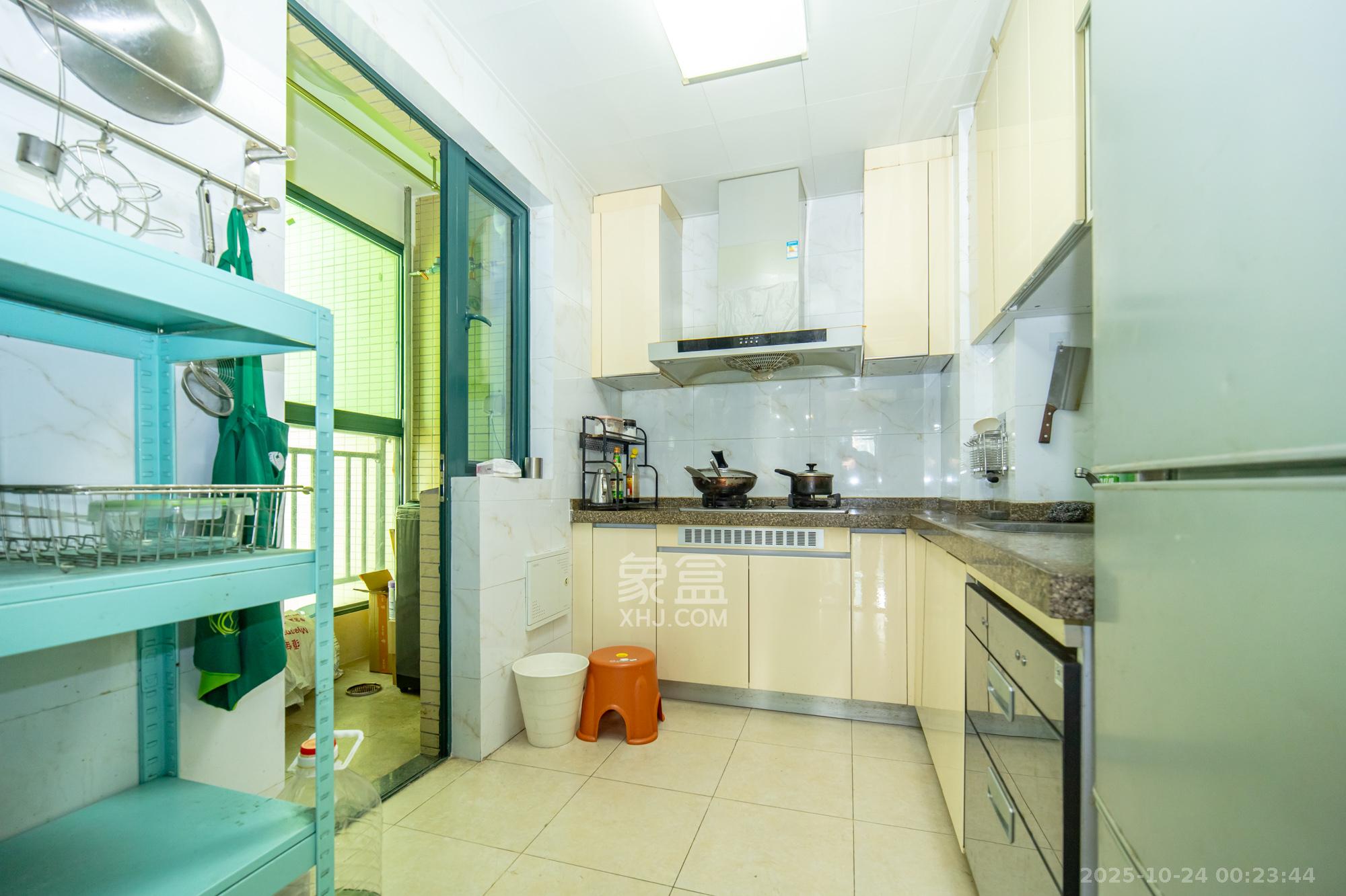 恒大雅苑  2室2厅1卫    75.0万 恒大雅苑  2室2厅1卫    75.0万厨房