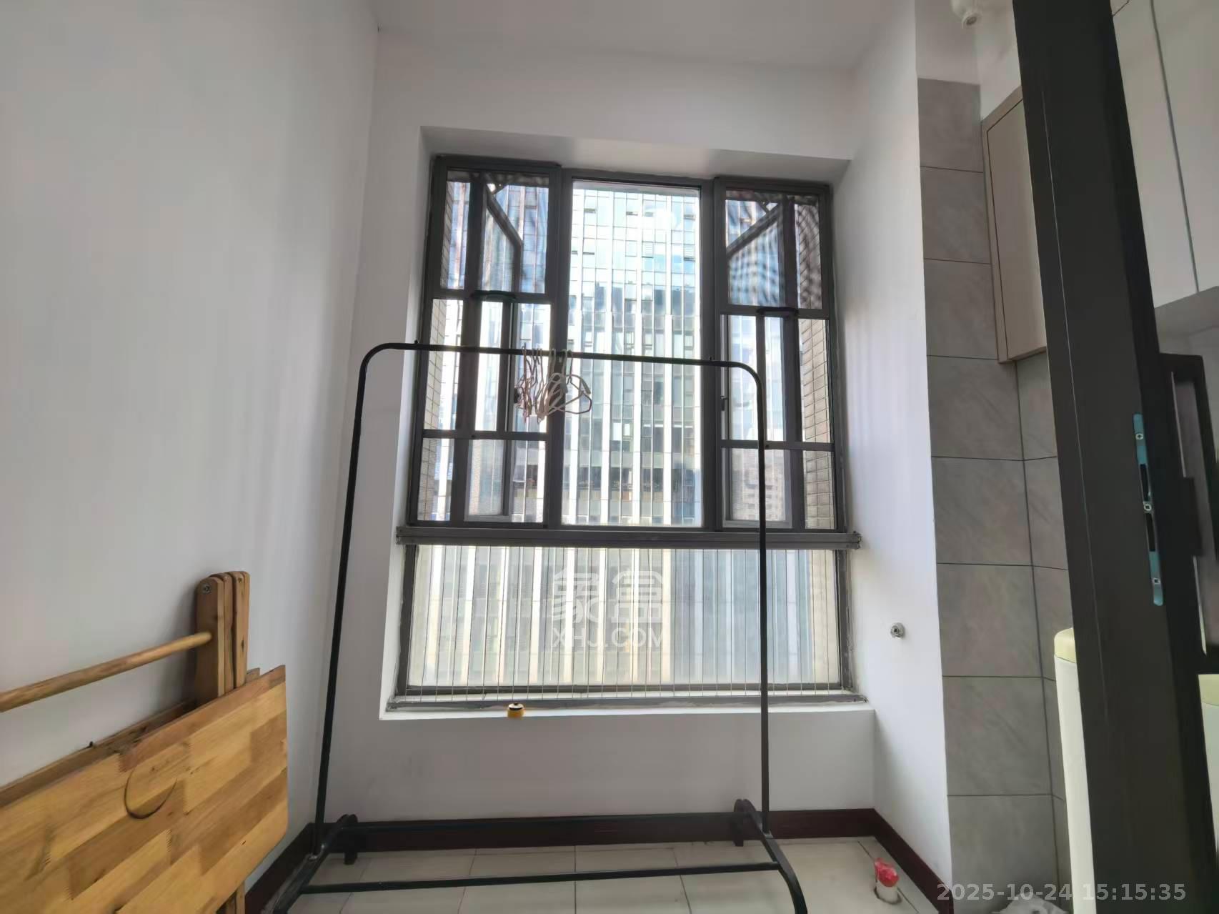 建鸿达华都（华都小户型及大华写字楼）  2室1厅1卫    2500.0元/月室内图