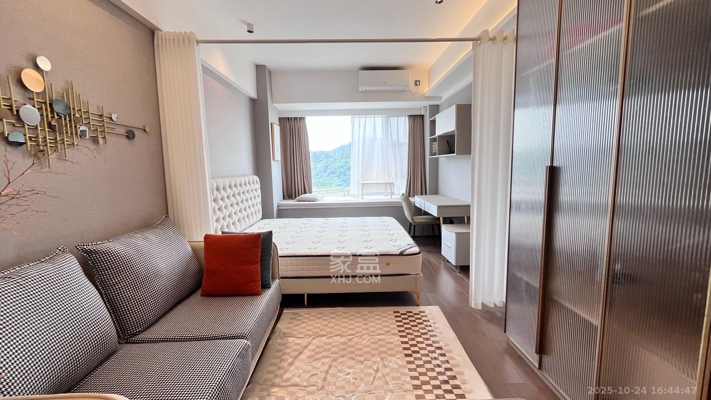 达美涧溪山  1室1厅1卫    2600.0元/月