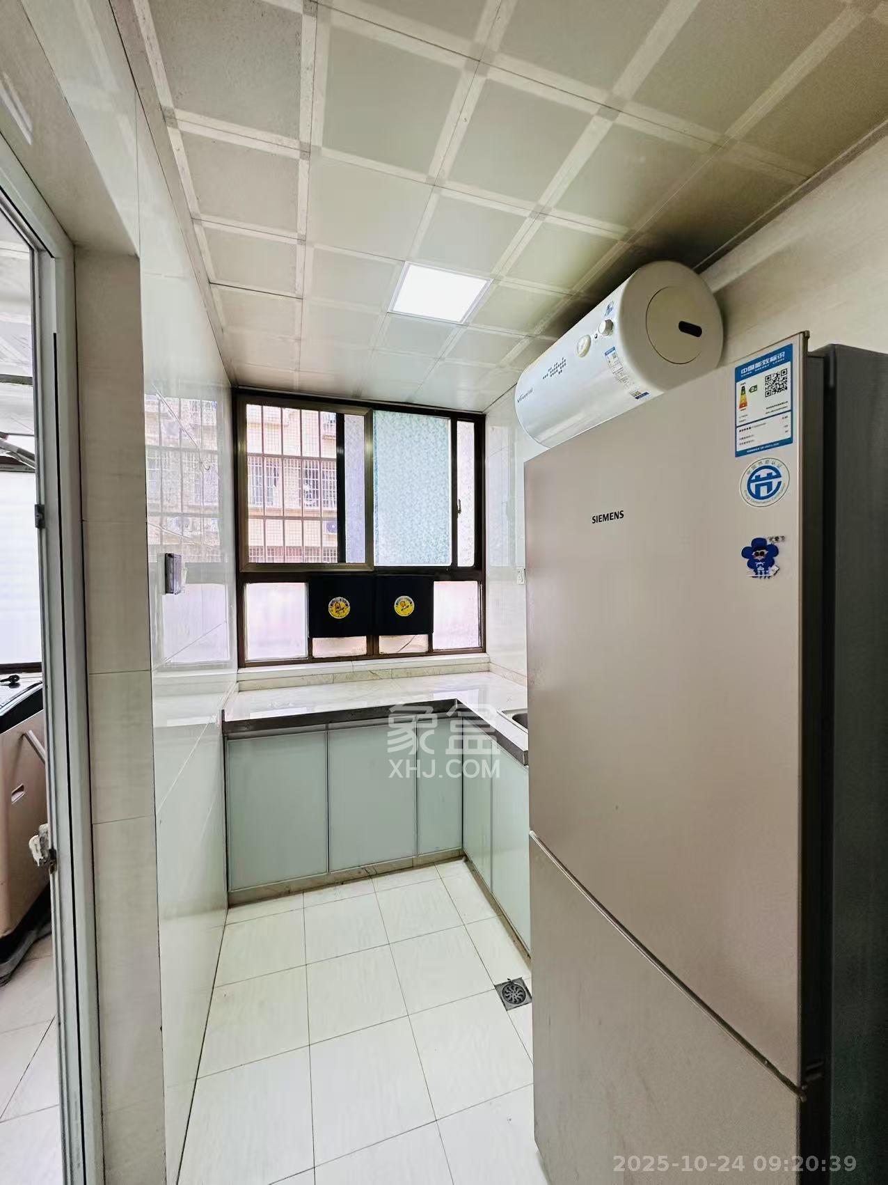 高岭小区 1室1厅1卫 1000.0元/月 高岭小区 1室1厅1卫 1000.0元/月室内图