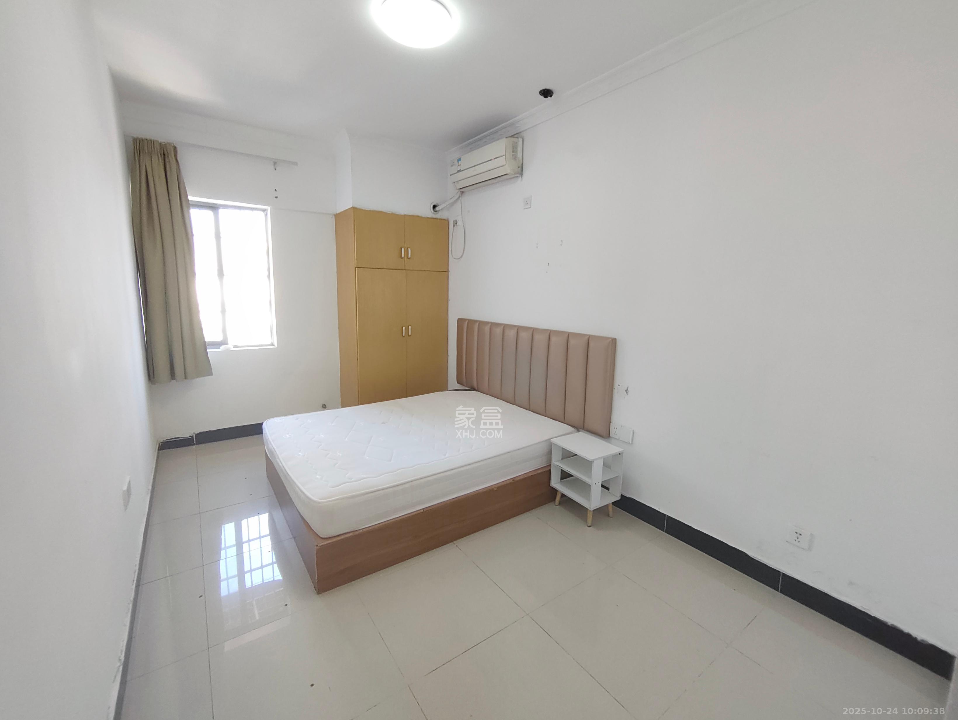 西罗亚大厦  1室1厅1卫    1700.0元/月室内图