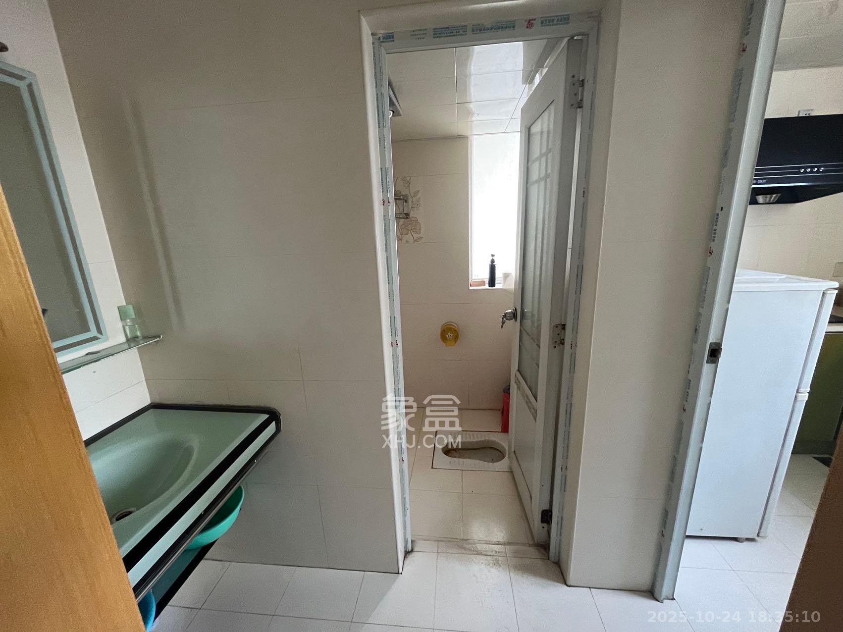 鹏程世家  1室1厅1卫    1800.0元/月室内图