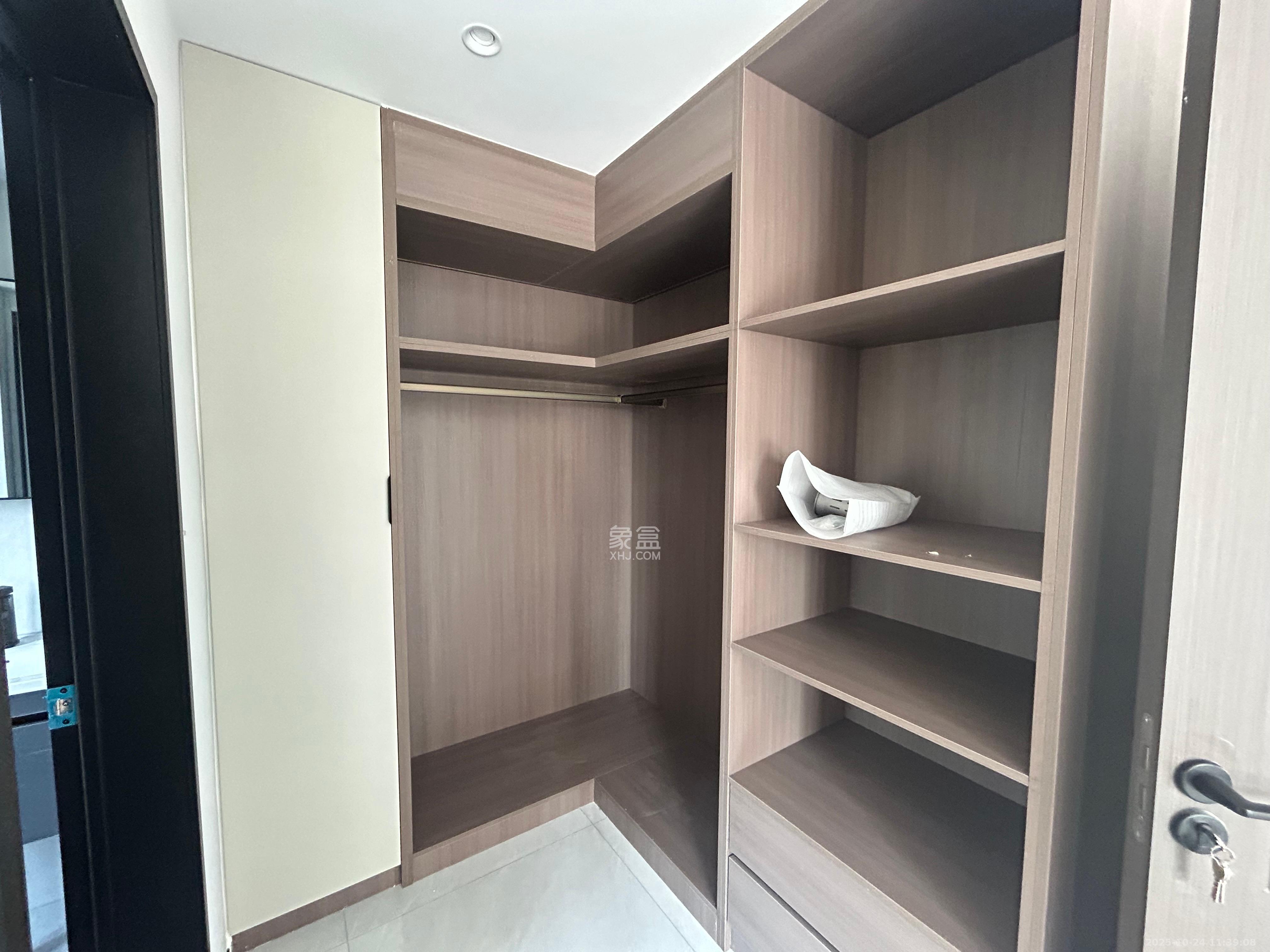 岭福家苑(天心佳苑)  1室1厅1卫    1700.0元/月 岭福家苑(天心佳苑)  1室1厅1卫    1700.0元/月室内图