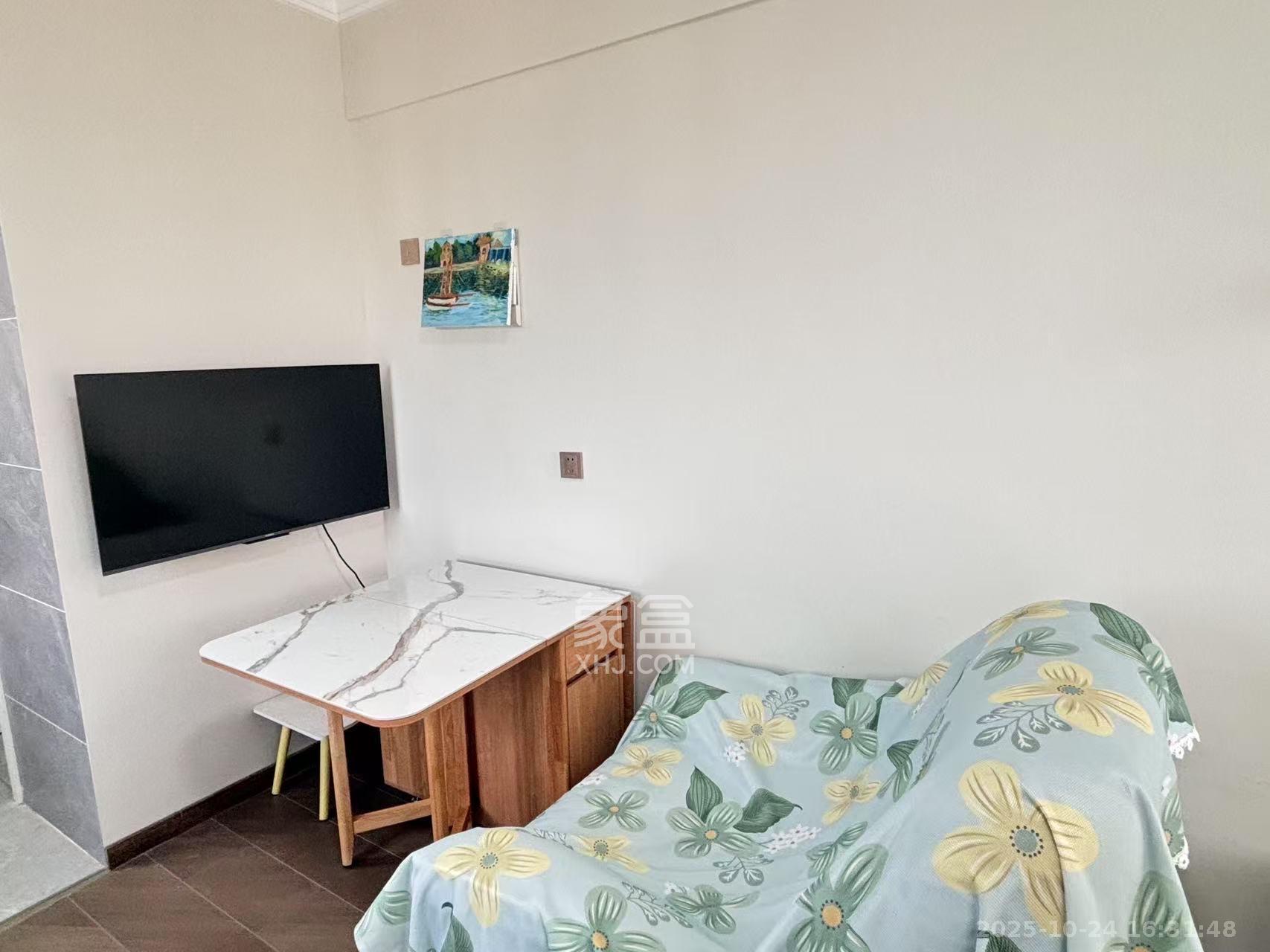 保利海德公园  1室1厅1卫    1700.0元/月 保利海德公园  1室1厅1卫    1700.0元/月室内图