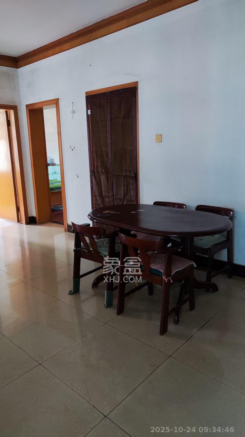 洞井商贸城 3室2厅2卫 1350.0元/月 洞井商贸城 3室2厅2卫 1350.0元/月室内图