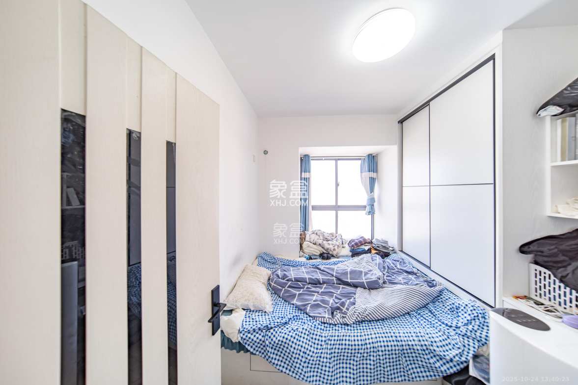 兰亭湾畔 3室2厅1卫 83.0万 兰亭湾畔 3室2厅1卫 83.0万卧室