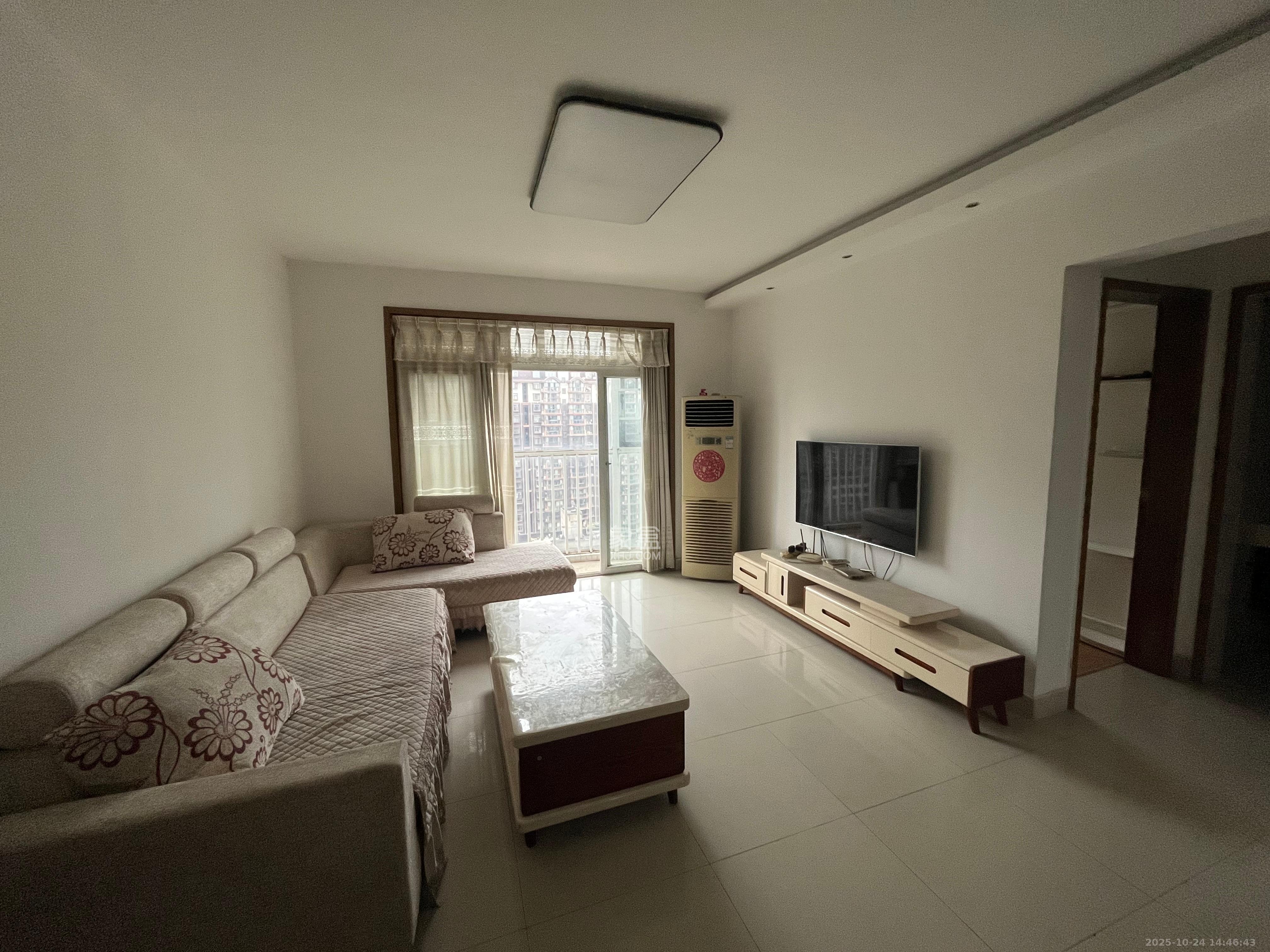 星语林名园  3室2厅1卫    1800.0元/月 星语林名园  3室2厅1卫    1800.0元/月室内图