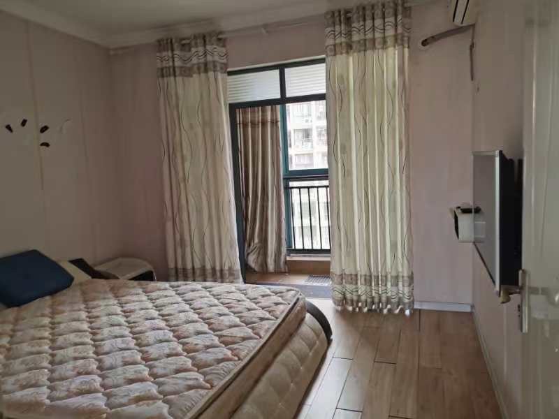 玉龙湾  2室2厅1卫    2200.0元/月 玉龙湾  2室2厅1卫    2200.0元/月室内图