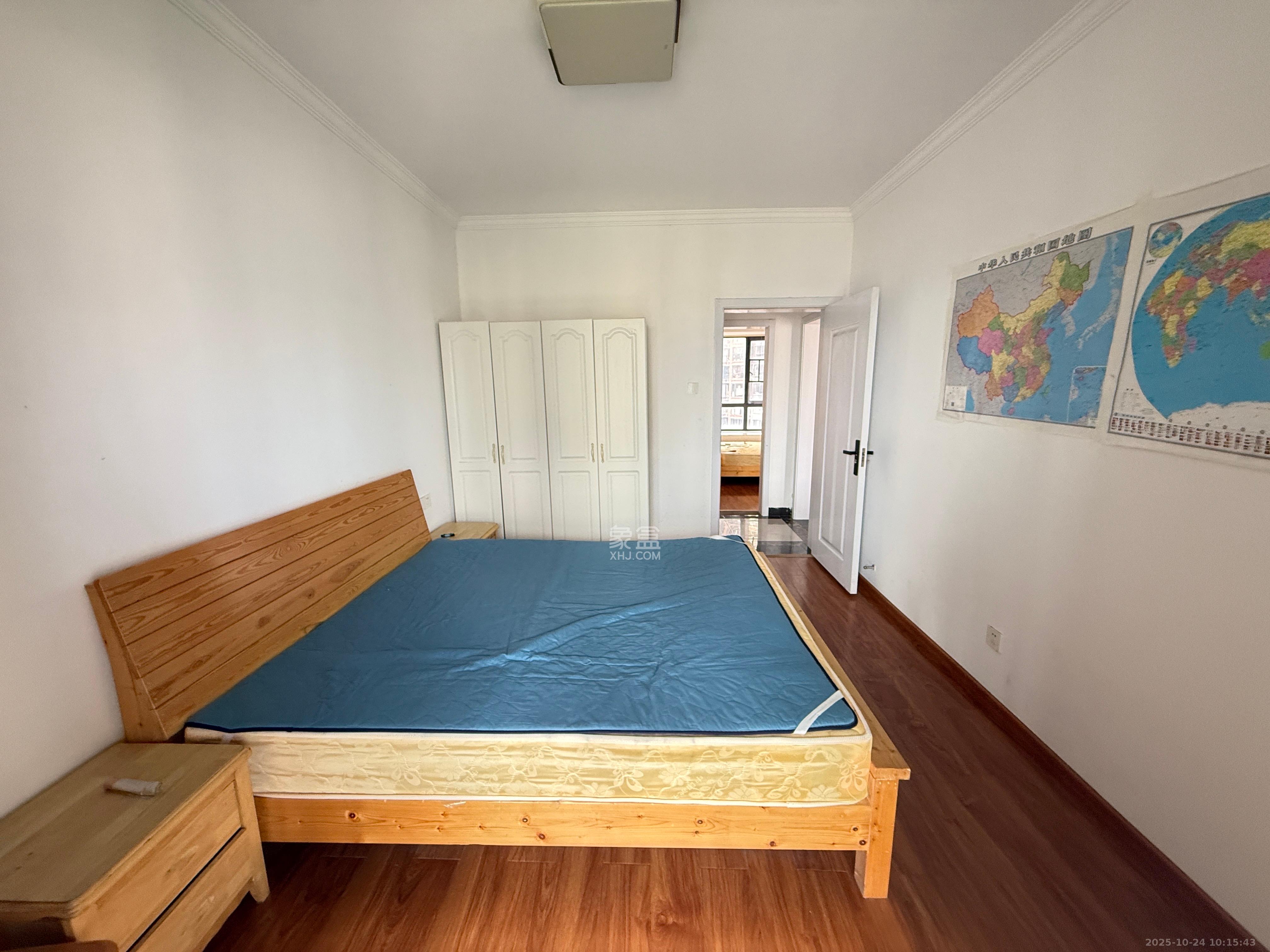 半山壹号  3室2厅2卫    2500.0元/月室内图