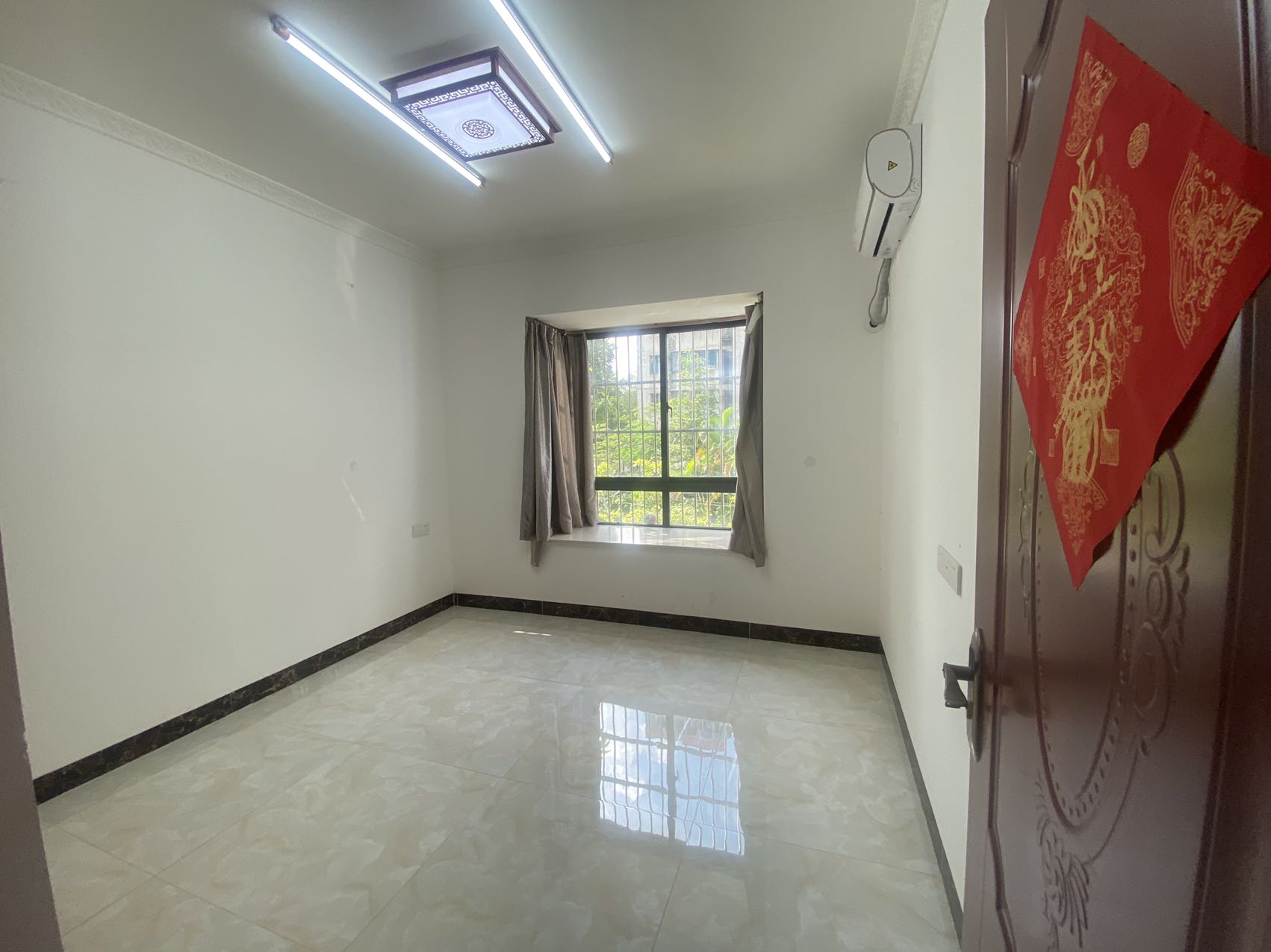 美苑小区  3室2厅2卫    3200.0元/月 美苑小区  3室2厅2卫    3200.0元/月室内图