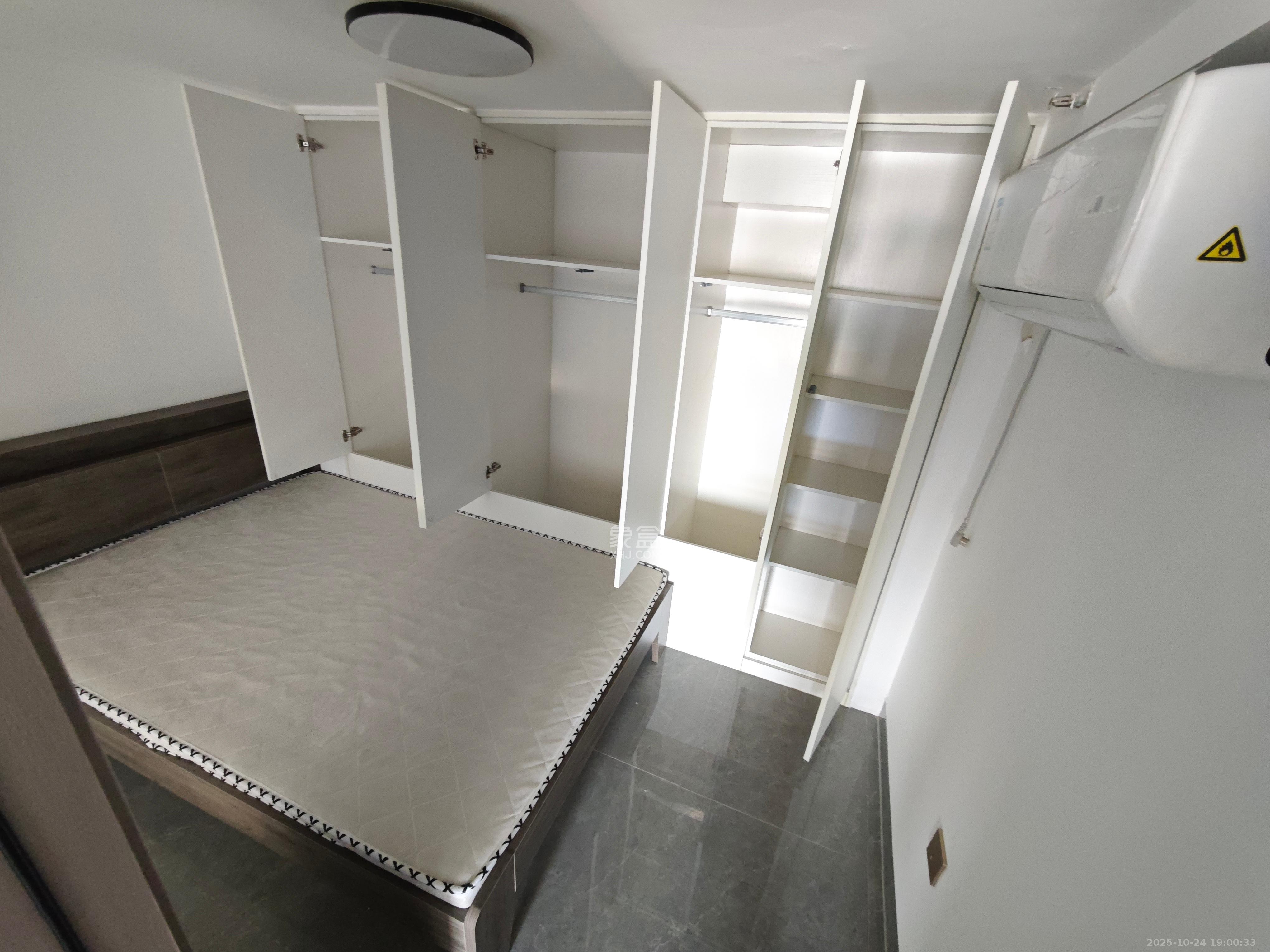 卓越伊景寓  2室1厅1卫    2100.0元/月室内图