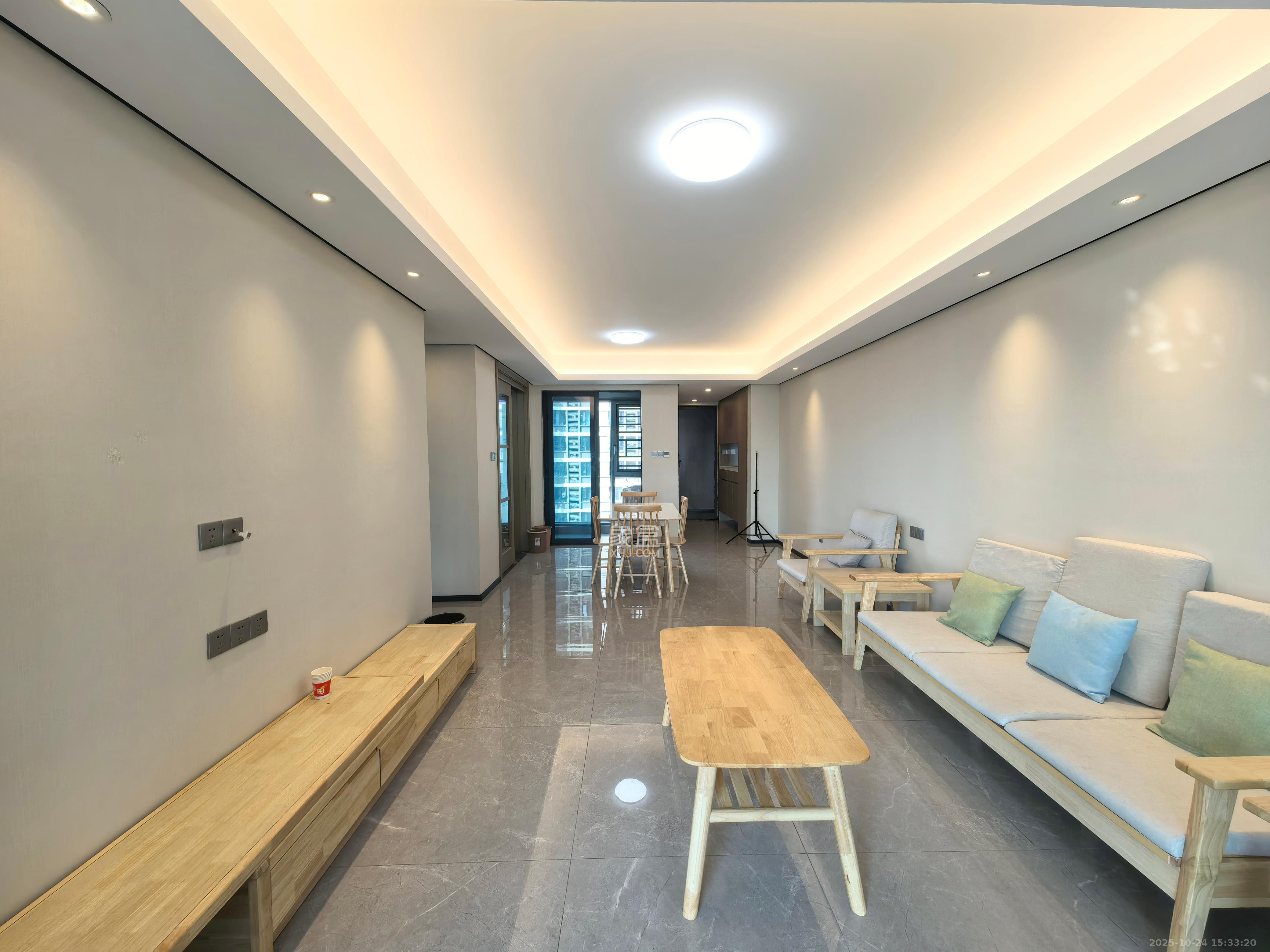 中海麓山境北区  4室2厅2卫    3000.0元/月室内图