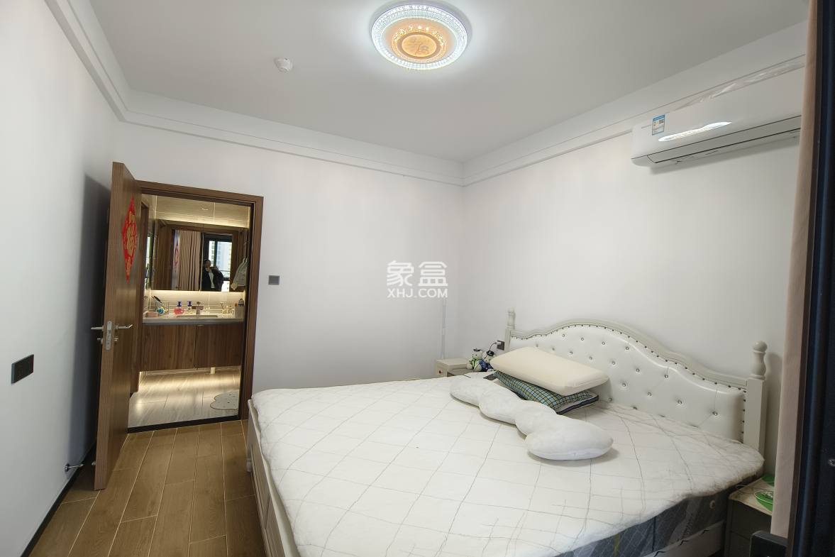 海航豪庭南苑  2室2厅2卫    4000.0元/月 海航豪庭南苑  2室2厅2卫    4000.0元/月室内图