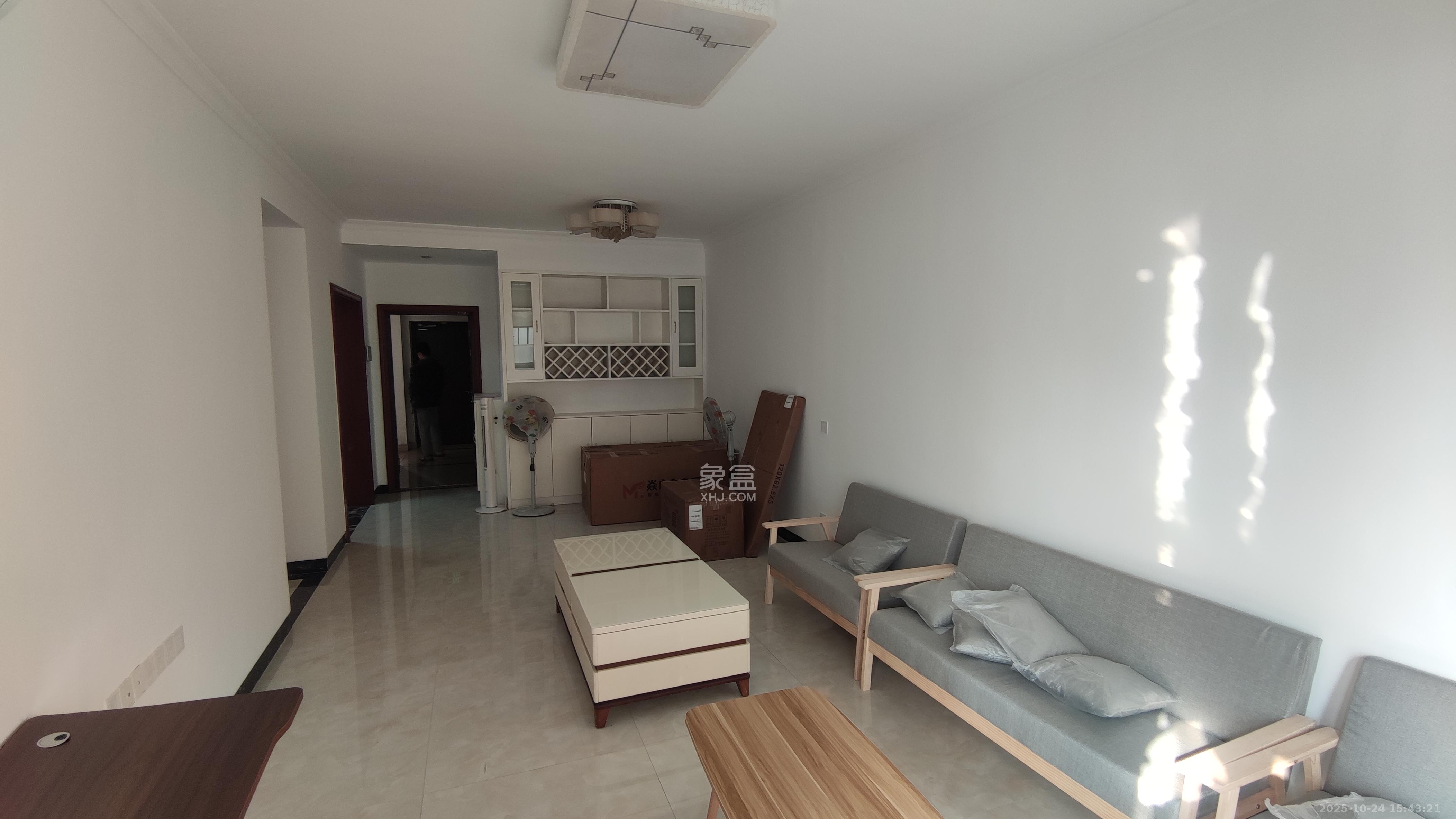 中国铁建梅溪青秀一期  3室1厅2卫    2800.0元/月室内图