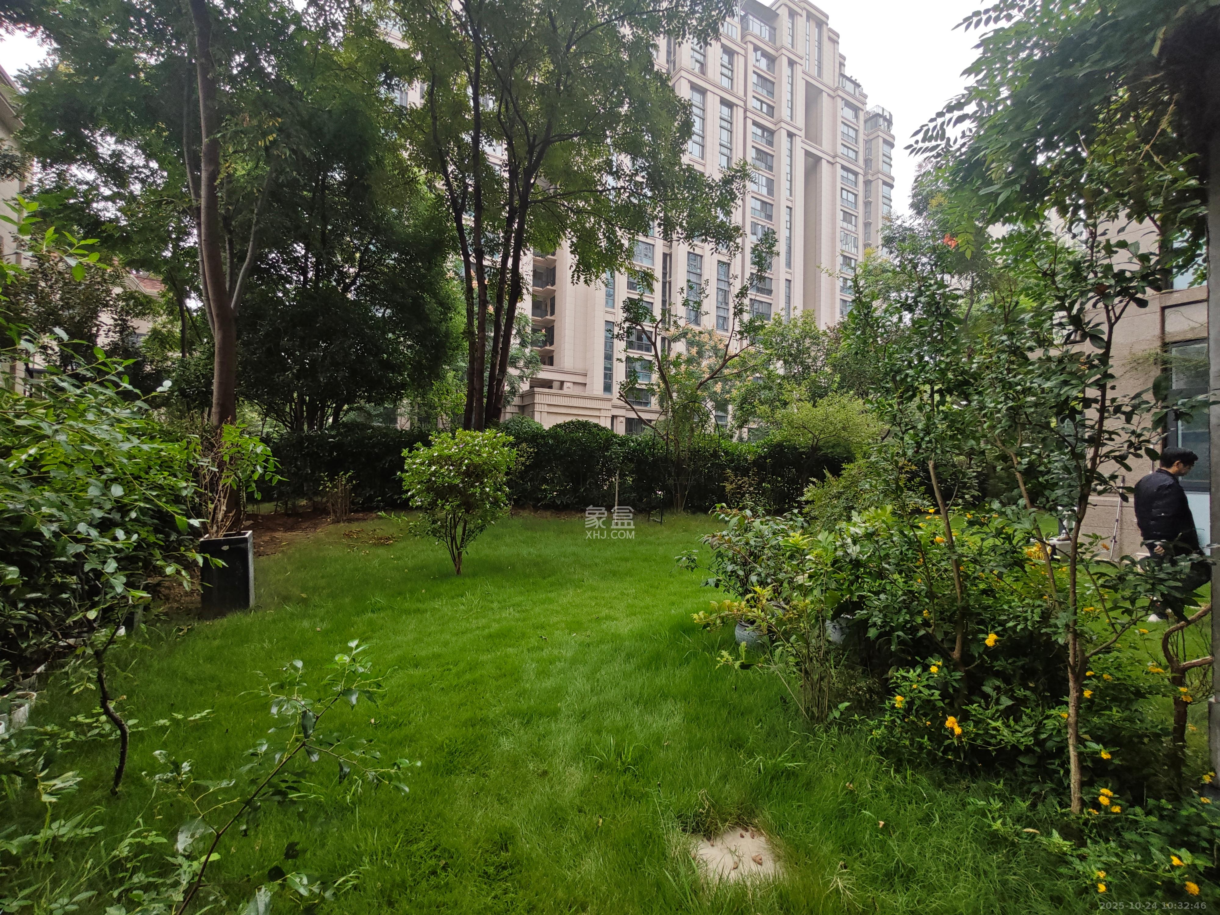 明昇壹城(明昇时代广场)一期 4室3厅1卫 8000.0元/月 明昇壹城(明昇时代广场)一期 4室3厅1卫 8000.0元/月室内图