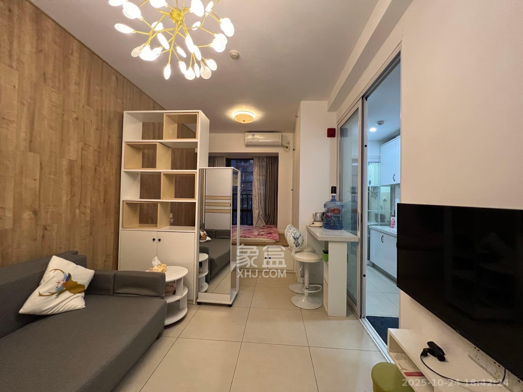 荣悦台  1室1厅1卫    2000.0元/月 荣悦台  1室1厅1卫    2000.0元/月