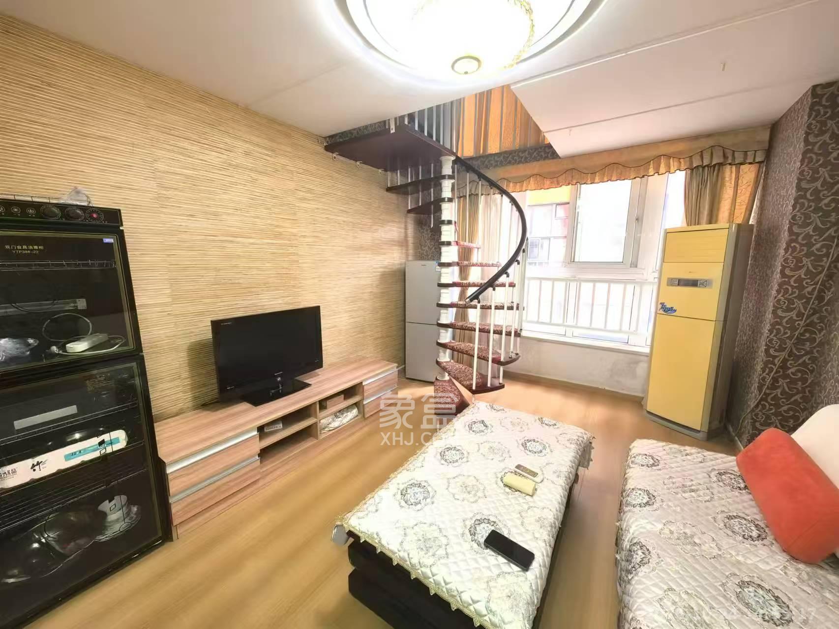 他城（天鸿时代公寓）  1室1厅1卫    1500.0元/月室内图