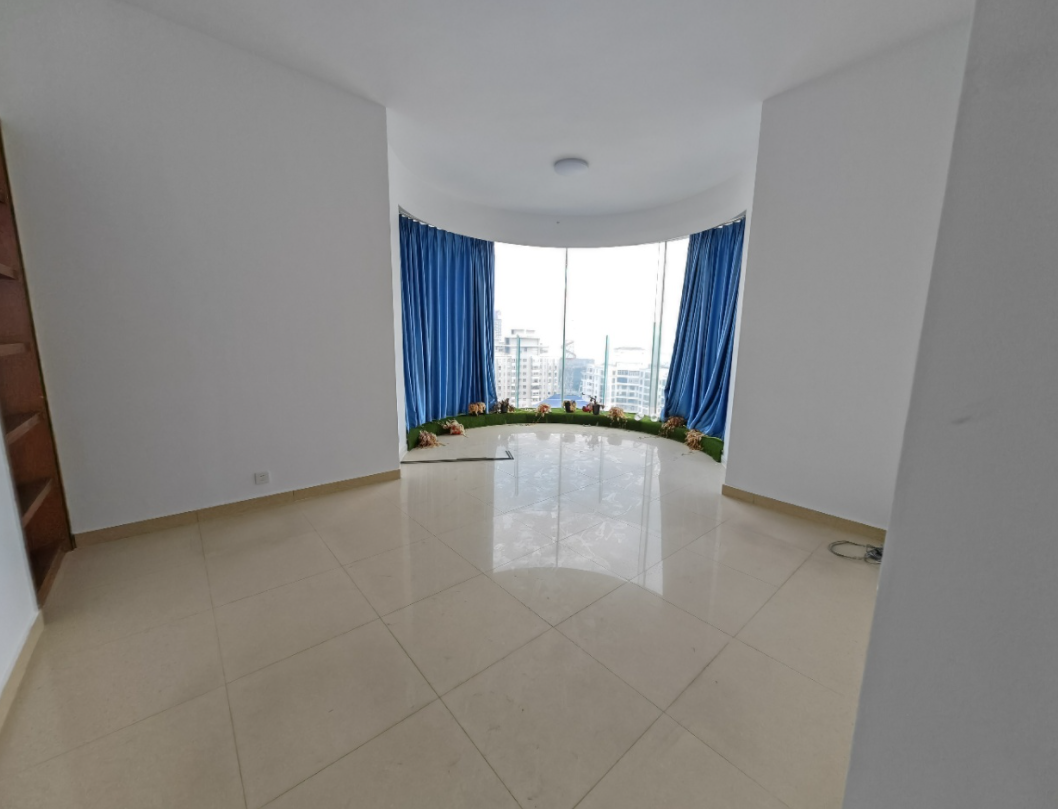 半山花园 10室2厅3卫 20000.0元/月 半山花园 10室2厅3卫 20000.0元/月室内图