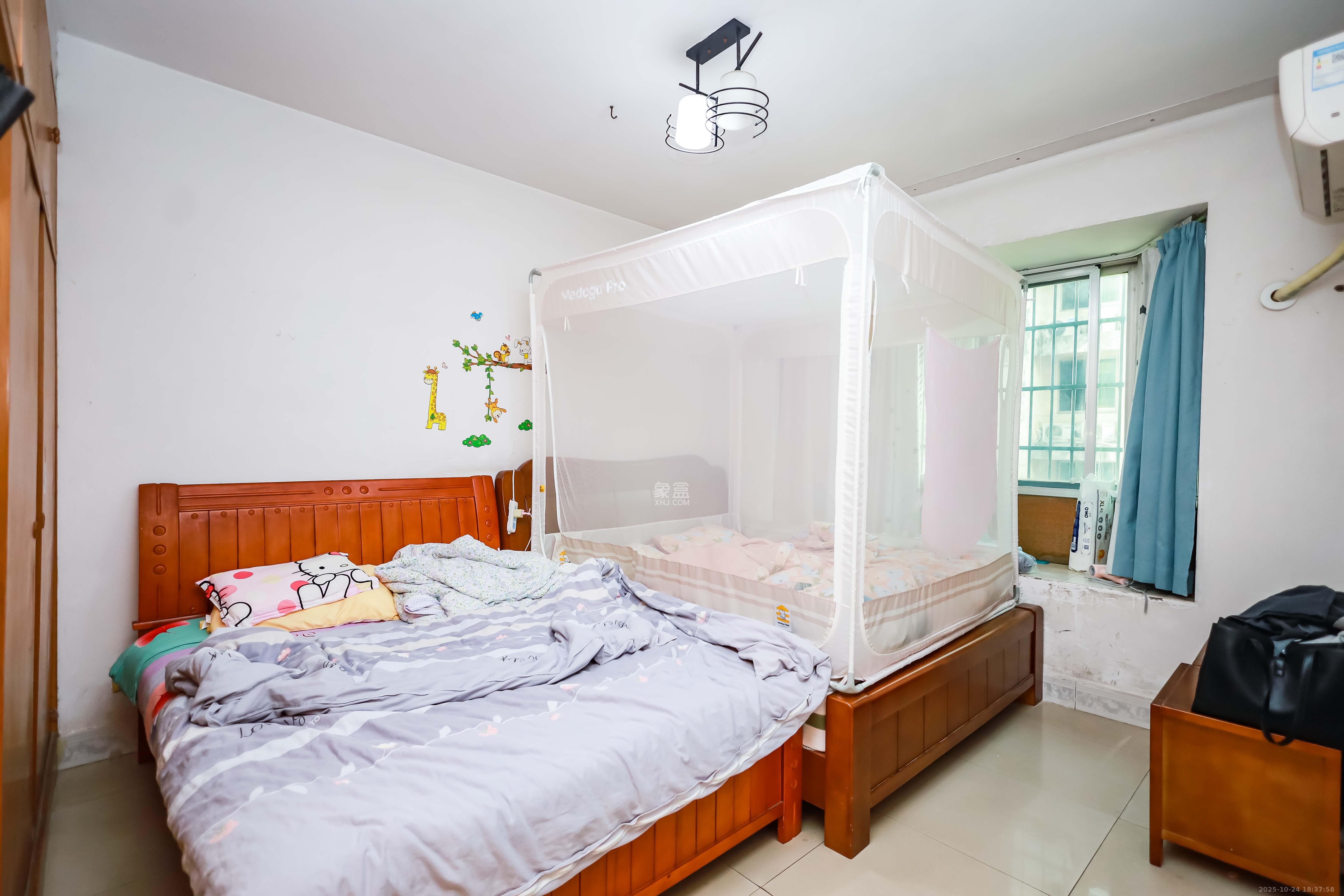 咸嘉新村嘉明苑  3室2厅2卫    76.8万卧室