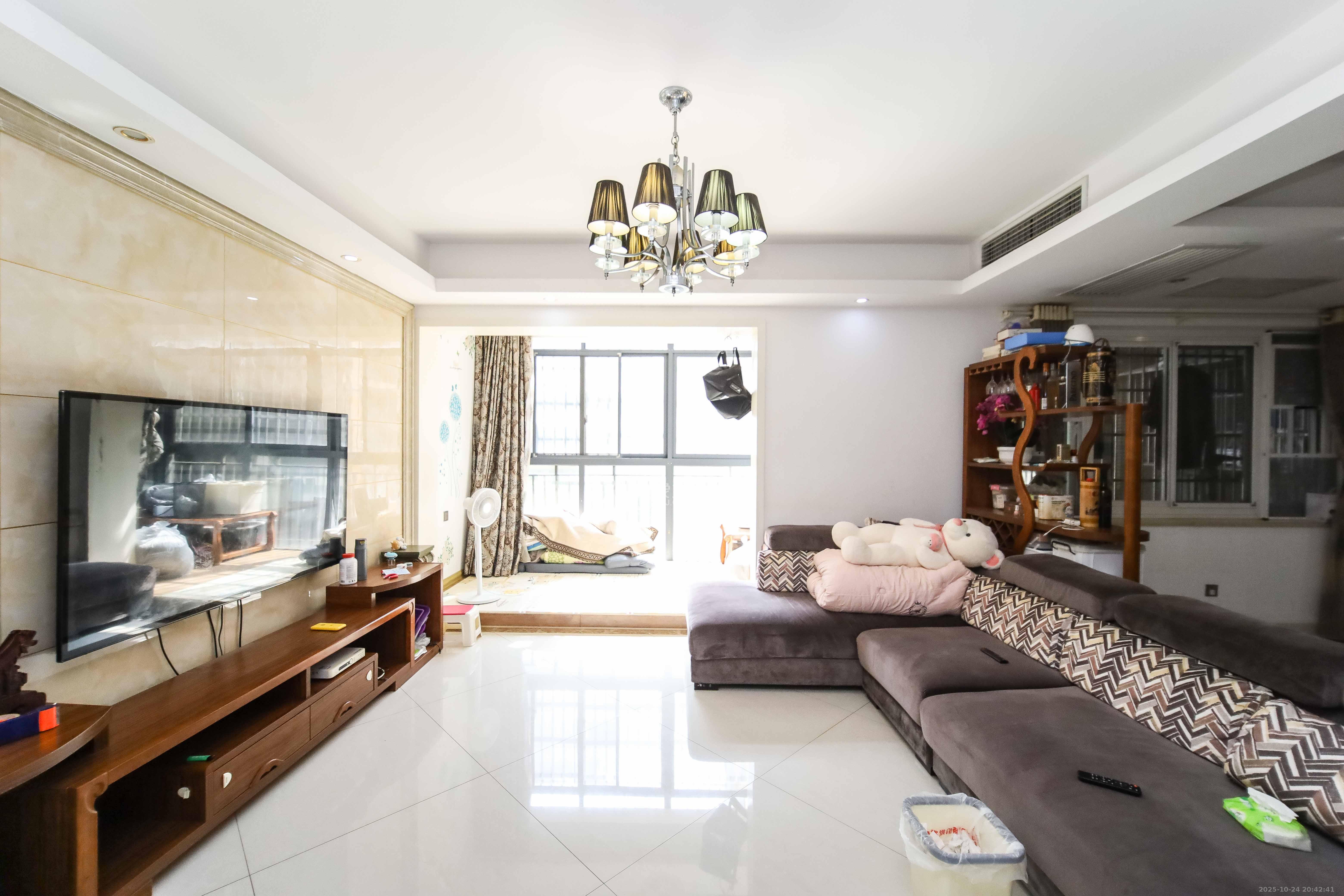 泊爱蓝湾  4室2厅2卫    118.0万 泊爱蓝湾  4室2厅2卫    118.0万