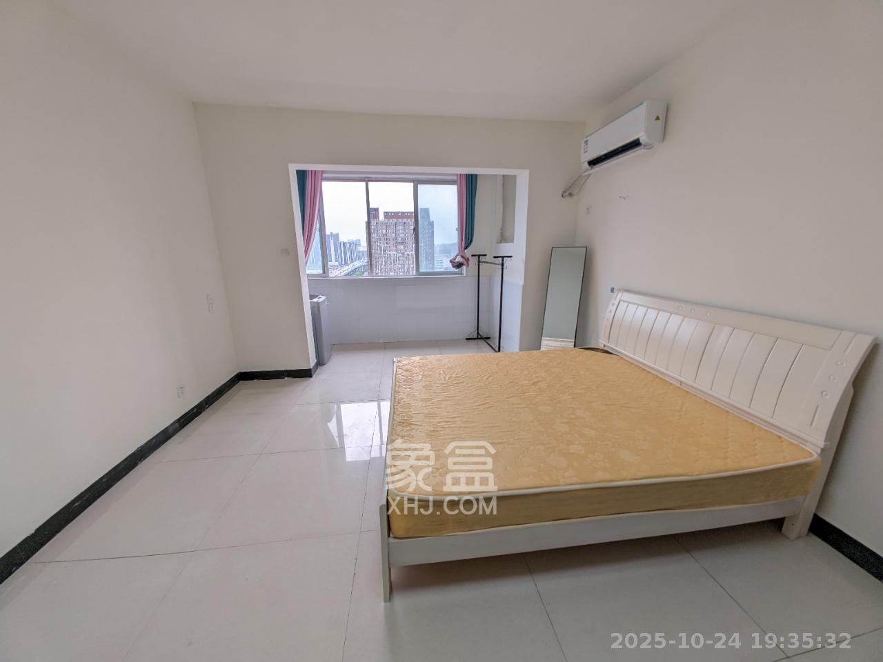 上河国际F座  1室0厅1卫    1500.0元/月 上河国际F座  1室0厅1卫    1500.0元/月室内图