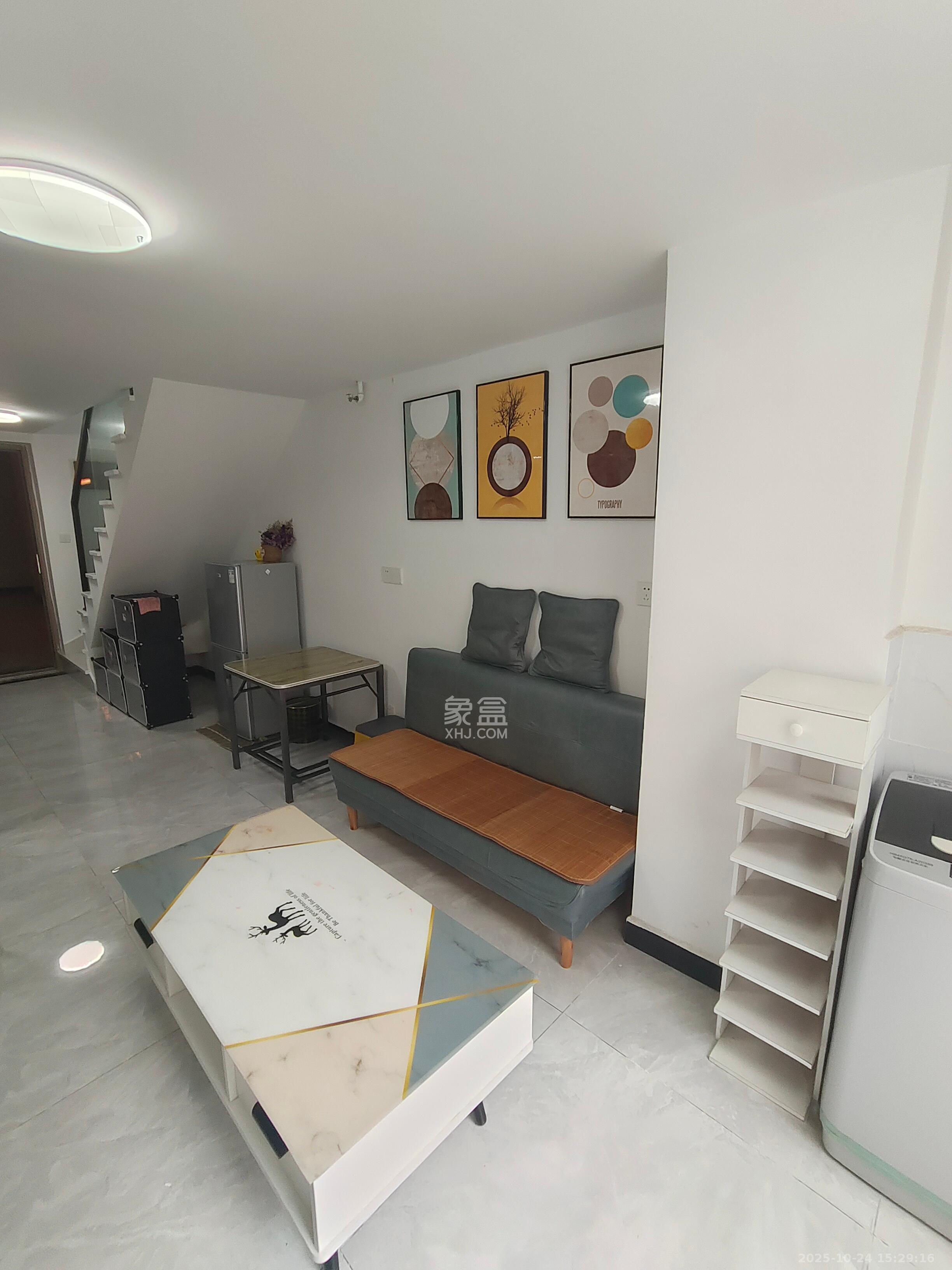 金地铂悦  2室0厅0卫    1500.0元/月