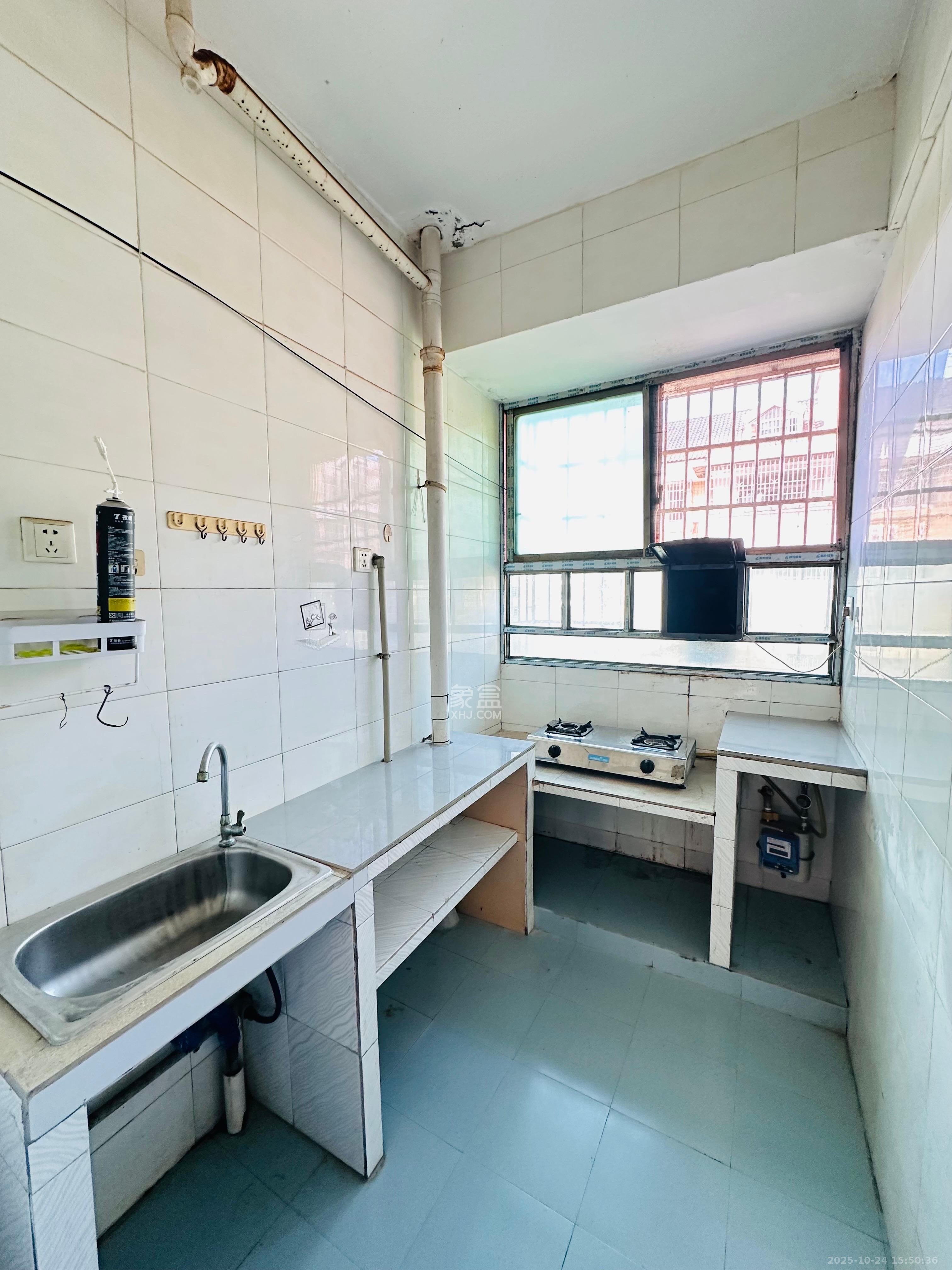 扬帆小区  2室1厅1卫    1600.0元/月室内图