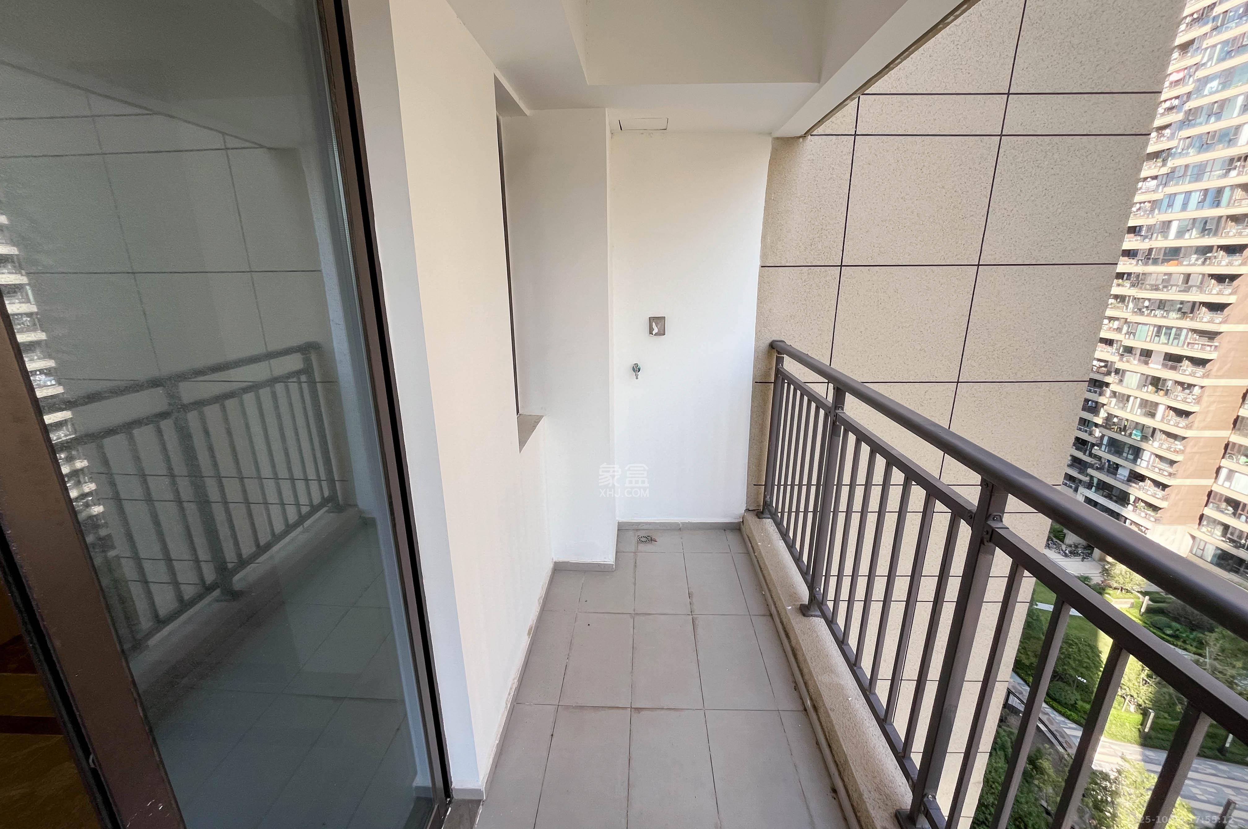 梅溪湖玺悦(新城金茂梦想玺悦) 4室2厅2卫 172.0万 梅溪湖玺悦(新城金茂梦想玺悦) 4室2厅2卫 172.0万其他