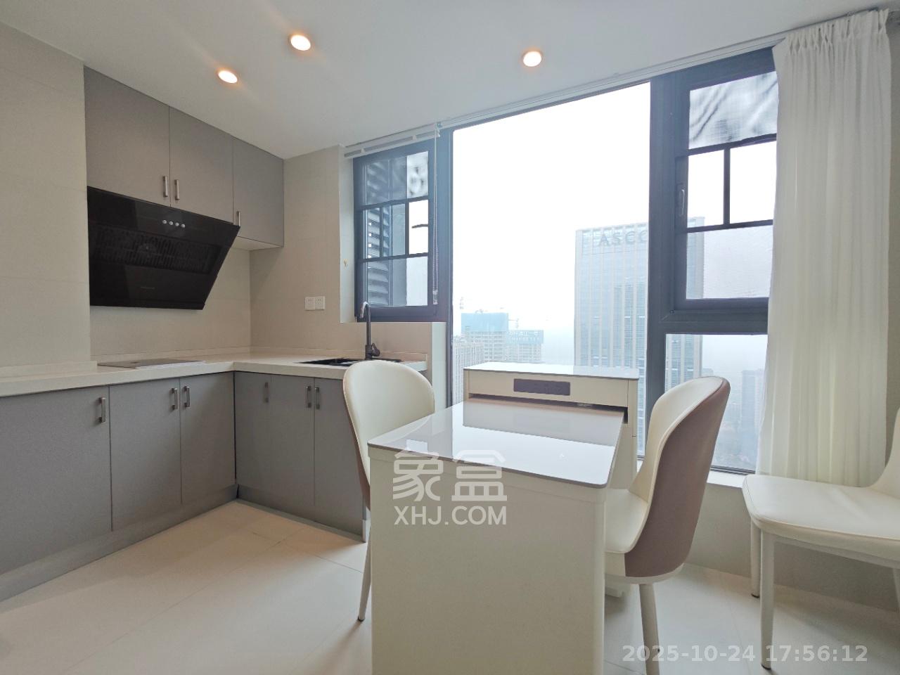 卓越中寰  2室1厅1卫    2600.0元/月室内图