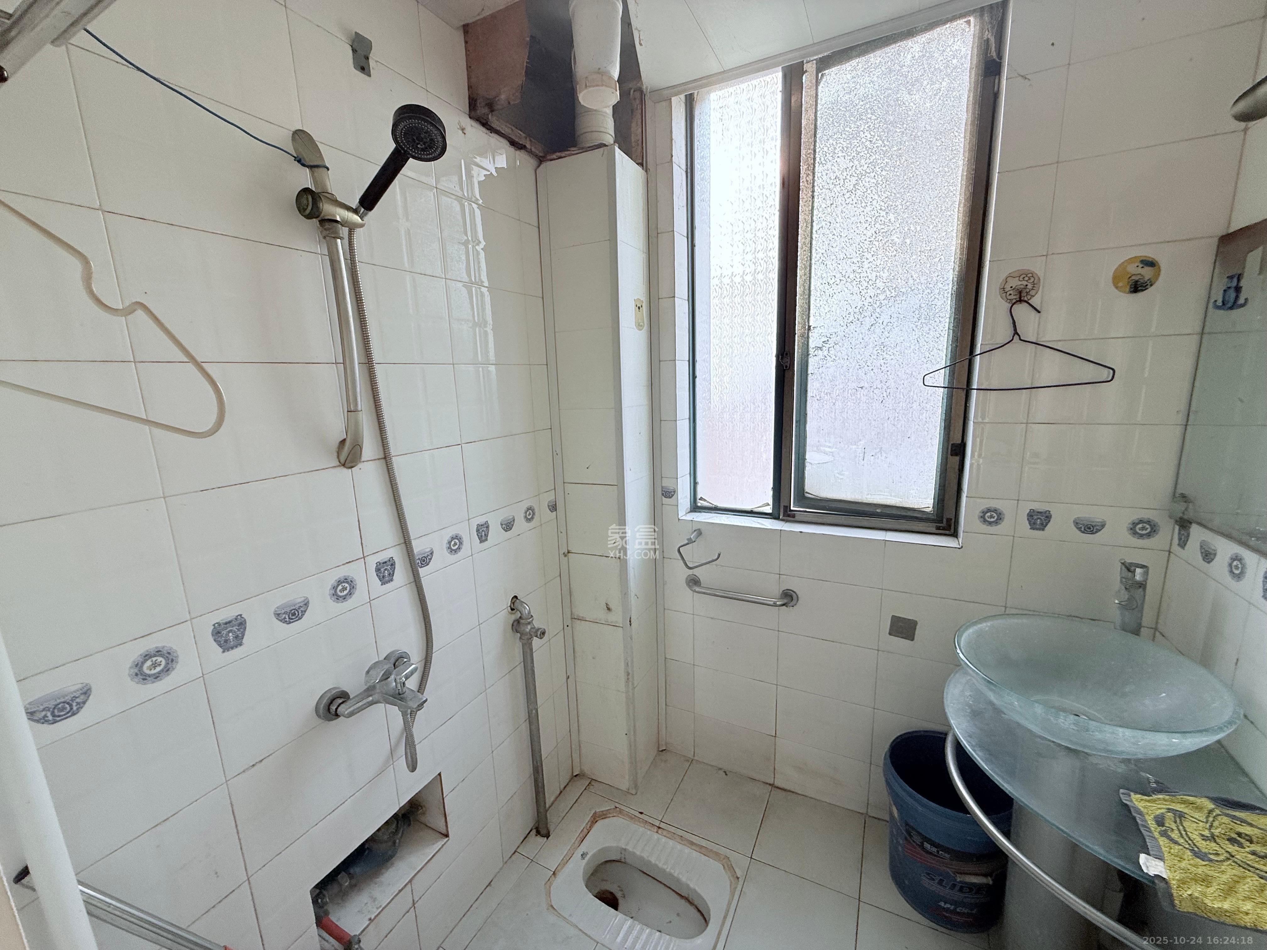 东方新城  2室2厅1卫    1200.0元/月 东方新城  2室2厅1卫    1200.0元/月室内图