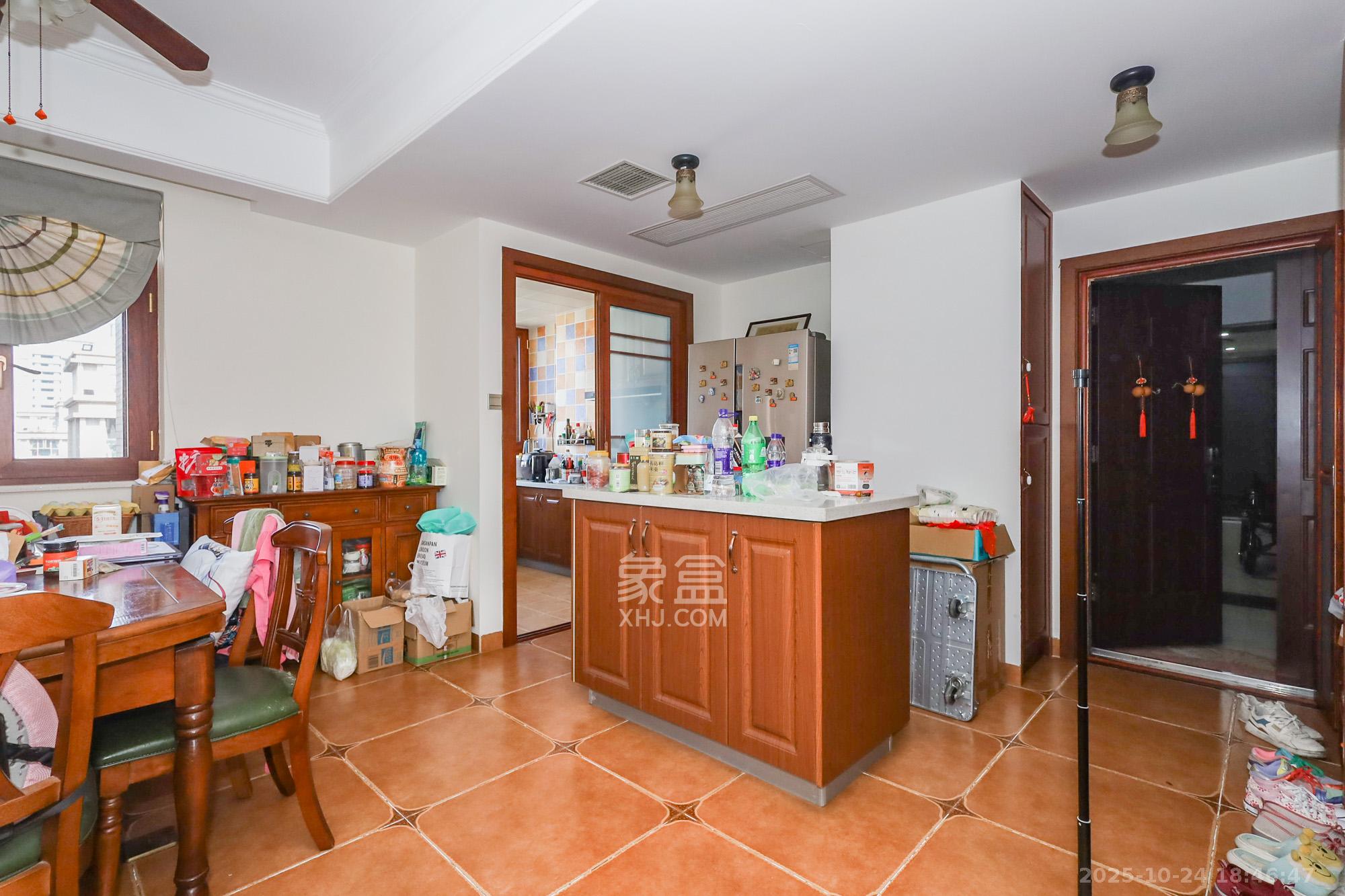 八方小区B区  4室2厅2卫    518.0万其他