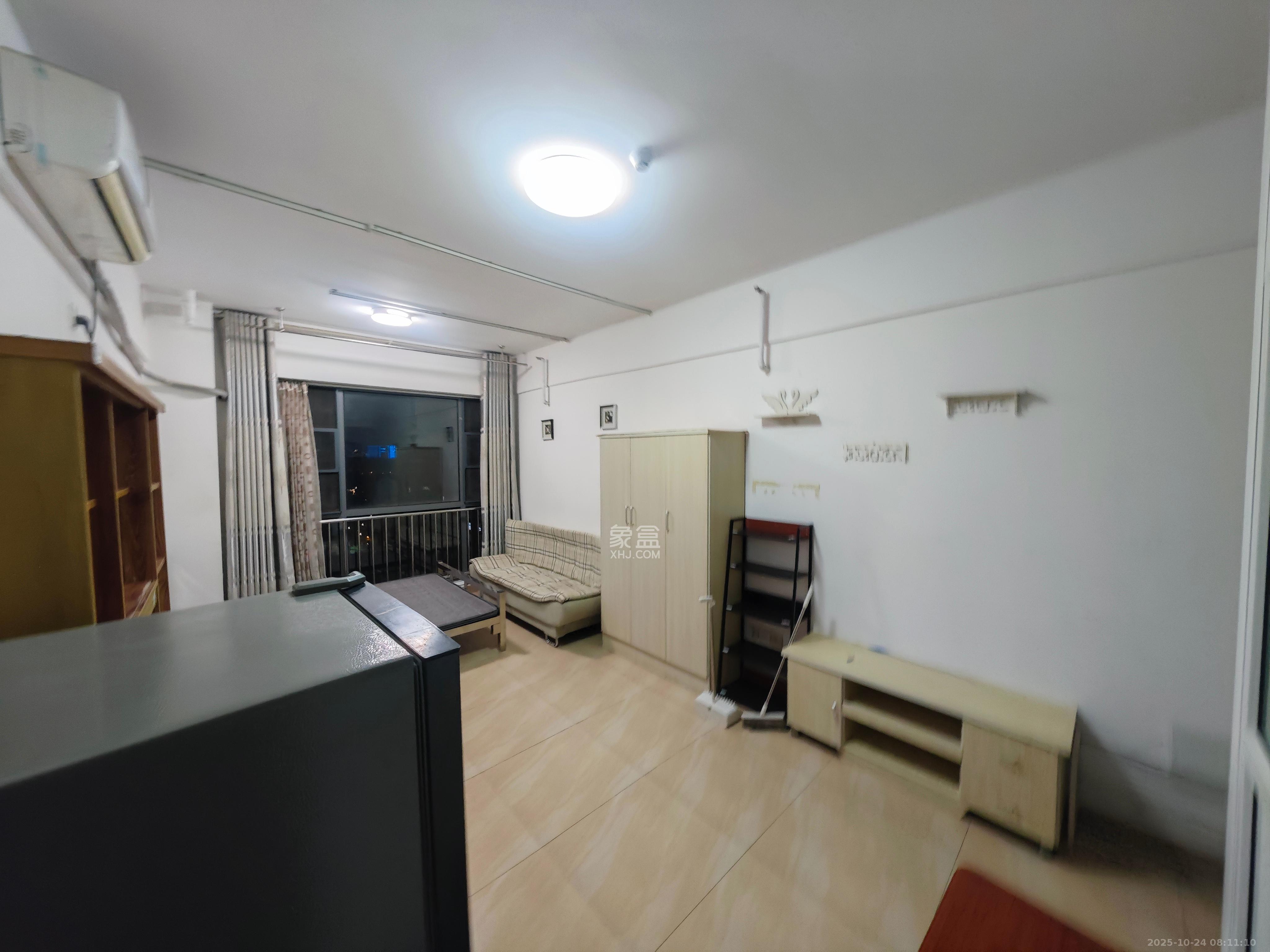 鑫远熙山  1室1厅1卫    1300.0元/月