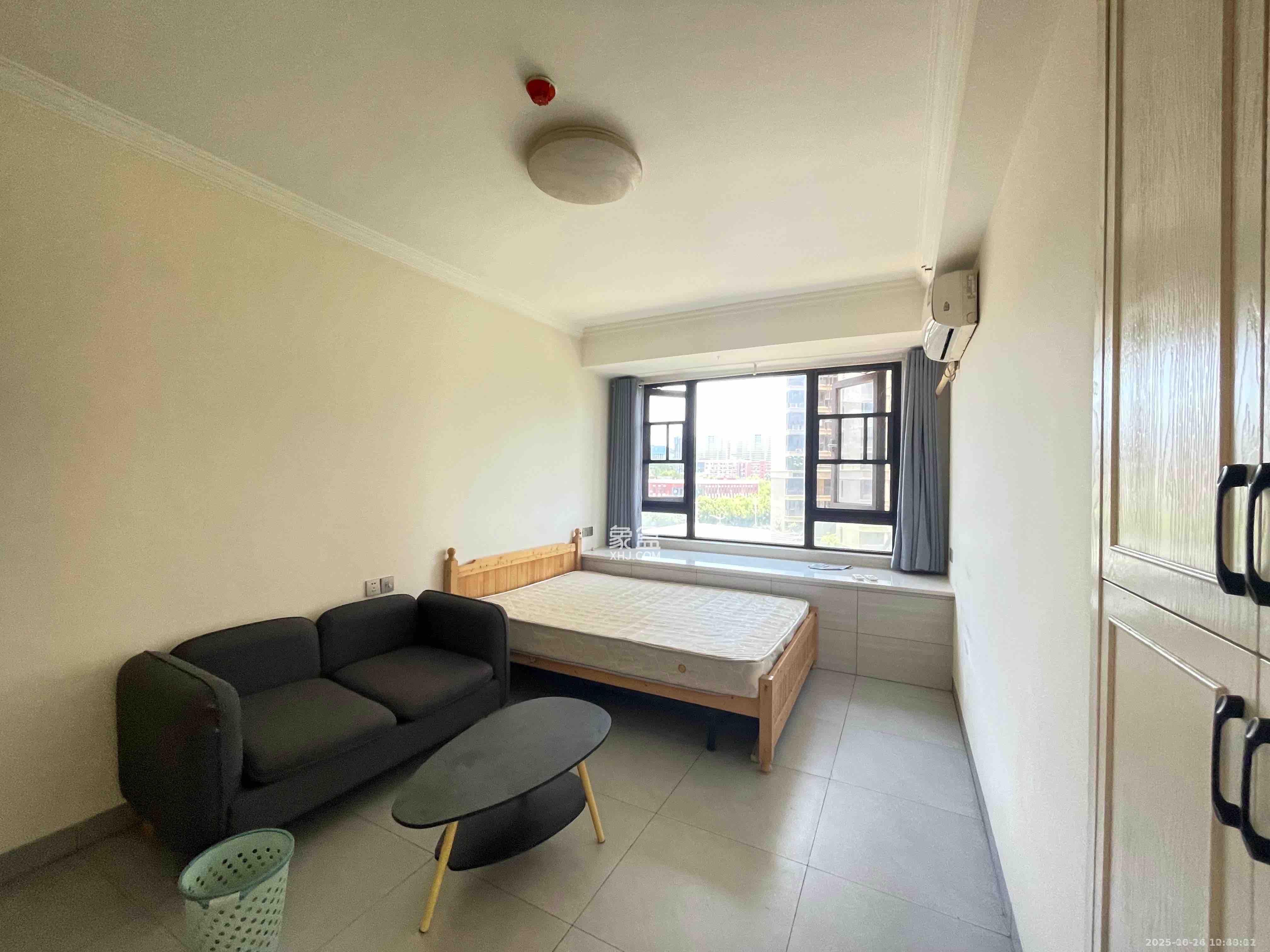 融创融公馆(融创臻苑)  1室0厅0卫    1500.0元/月 融创融公馆(融创臻苑)  1室0厅0卫    1500.0元/月