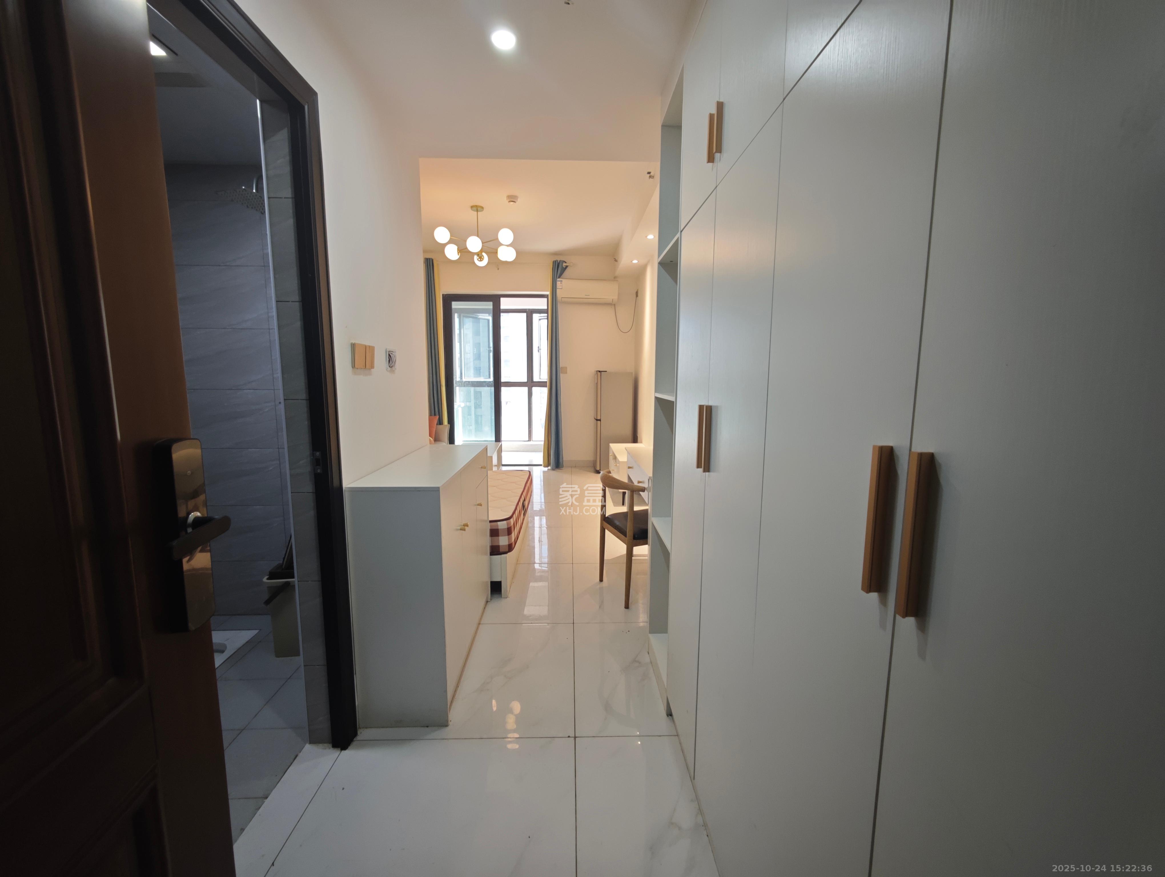 明昇壹城(明昇时代广场)二期  1室0厅0卫    1600.0元/月 明昇壹城(明昇时代广场)二期  1室0厅0卫    1600.0元/月室内图