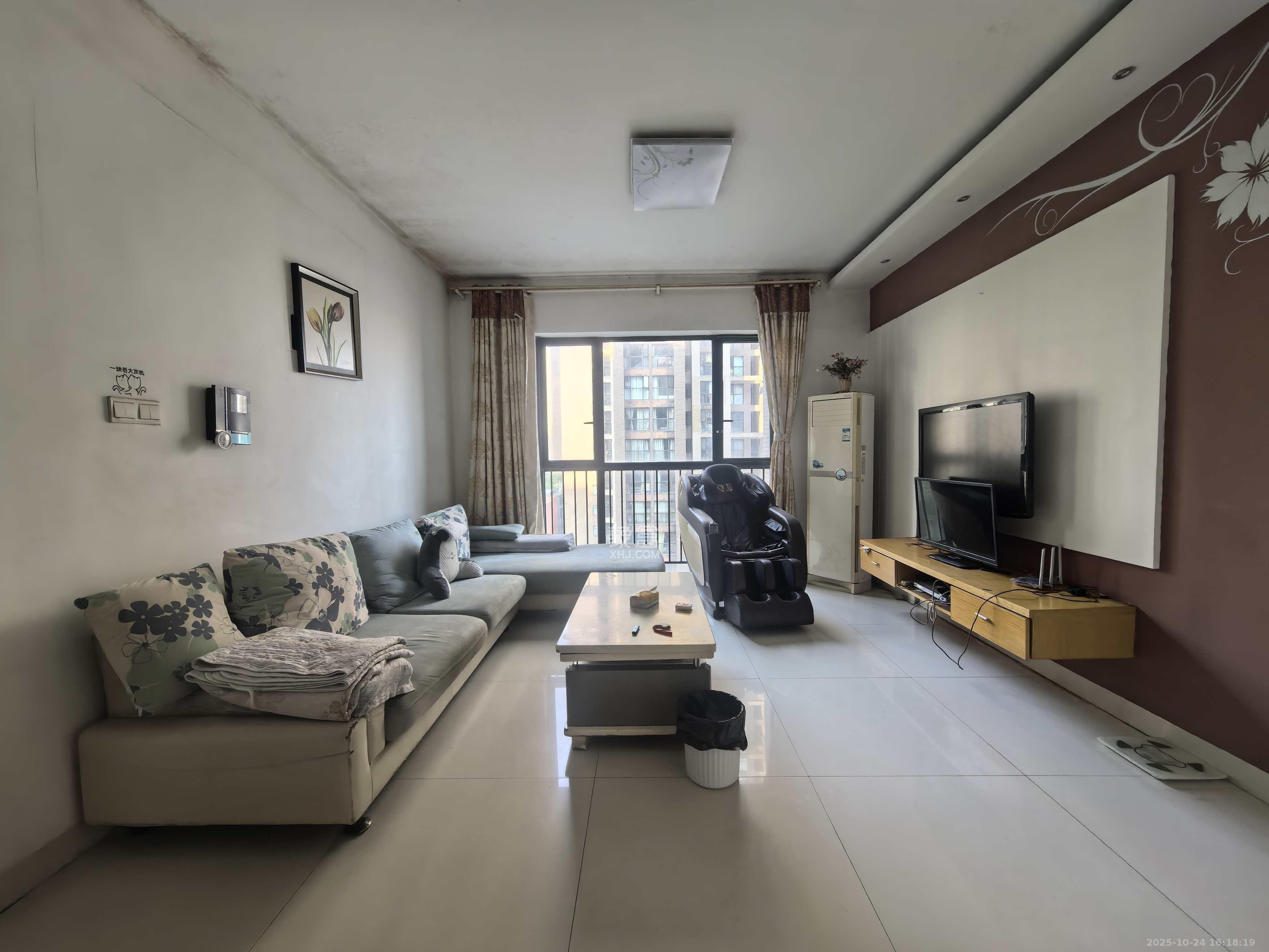 金土地第一湾 3室2厅2卫 2700.0元/月 金土地第一湾 3室2厅2卫 2700.0元/月室内图