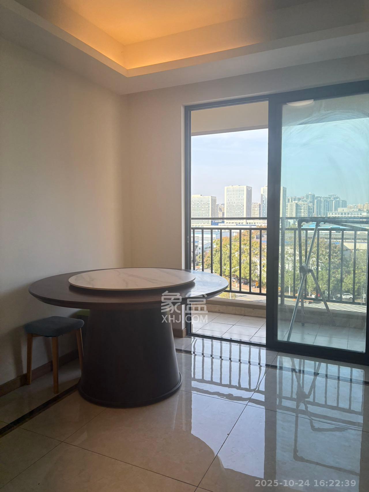 中建璟和城  4室2厅2卫    2800.0元/月室内图