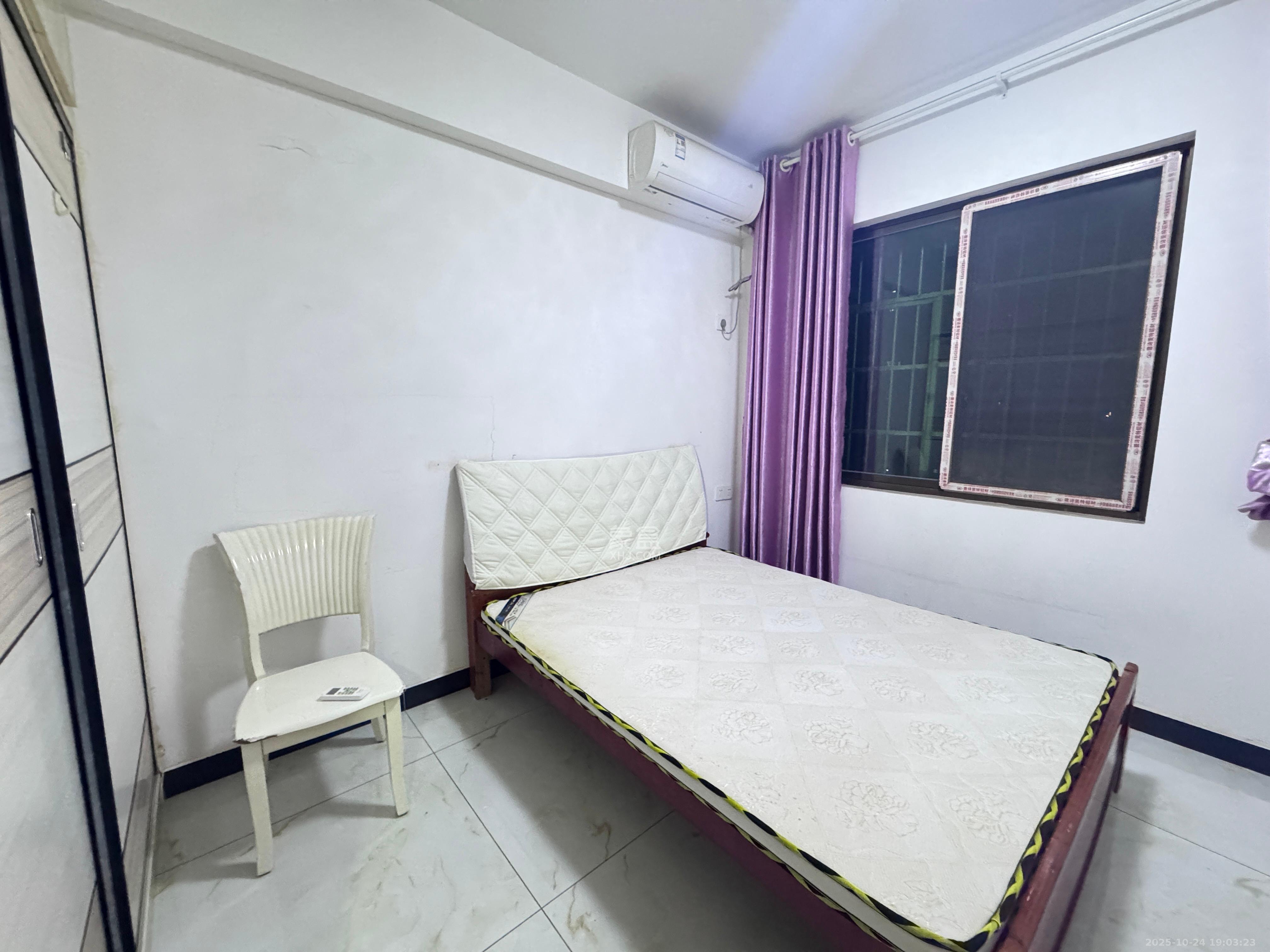 鄱阳佳郡  1室0厅0卫    1800.0元/月室内图