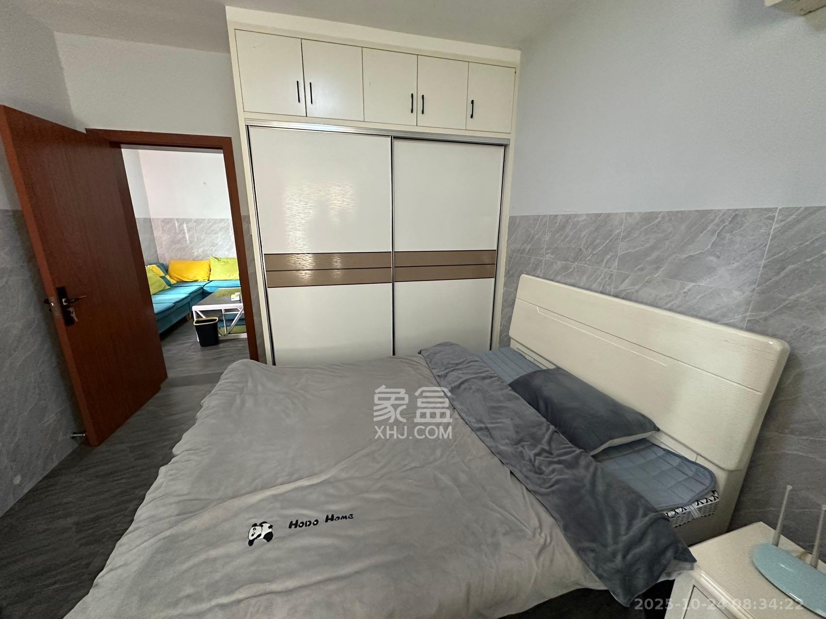 岳华嘉园  1室1厅1卫    1400.0元/月室内图