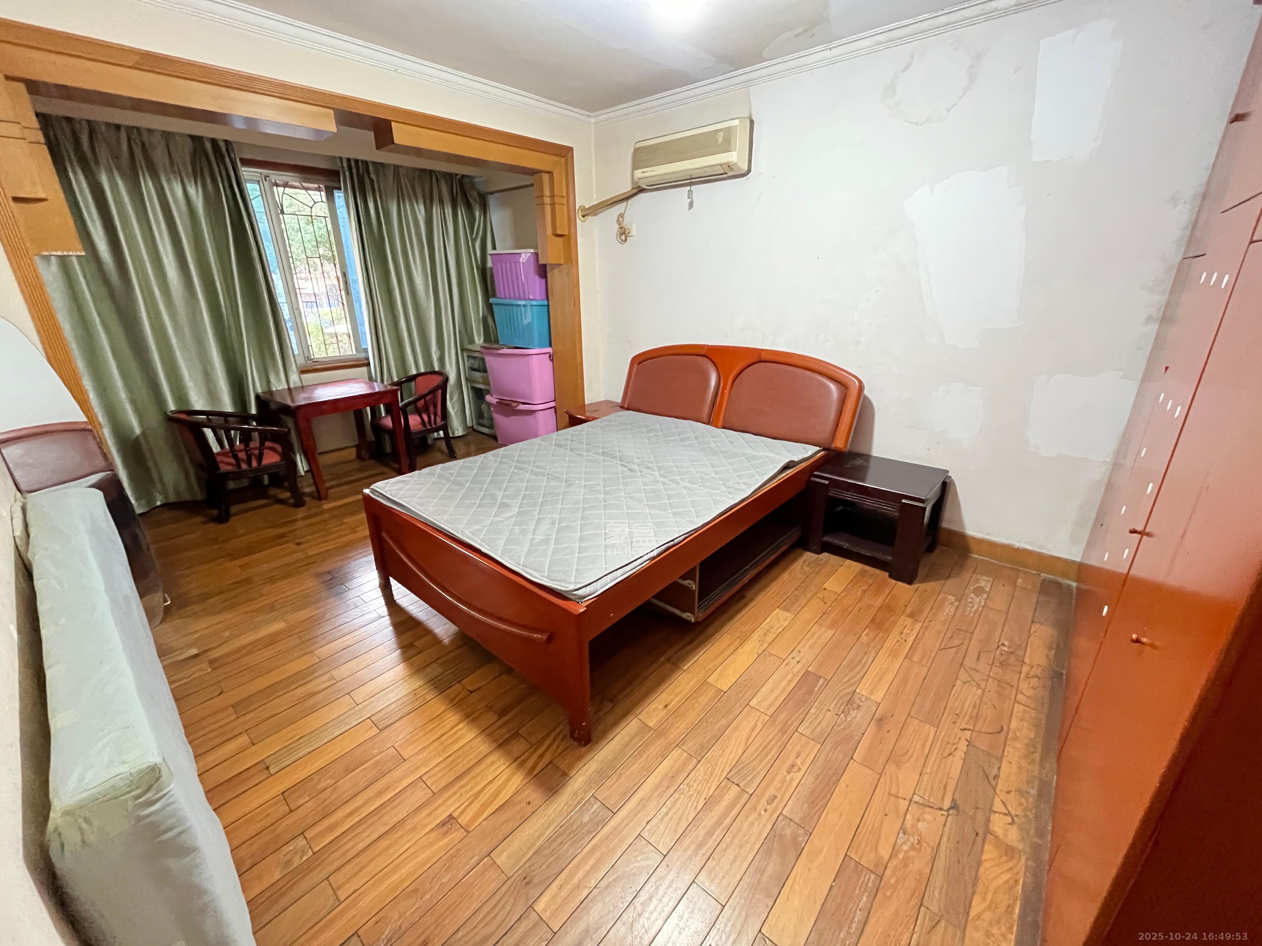 鸿园小区 2室1厅1卫 1500.0元/月 鸿园小区 2室1厅1卫 1500.0元/月室内图