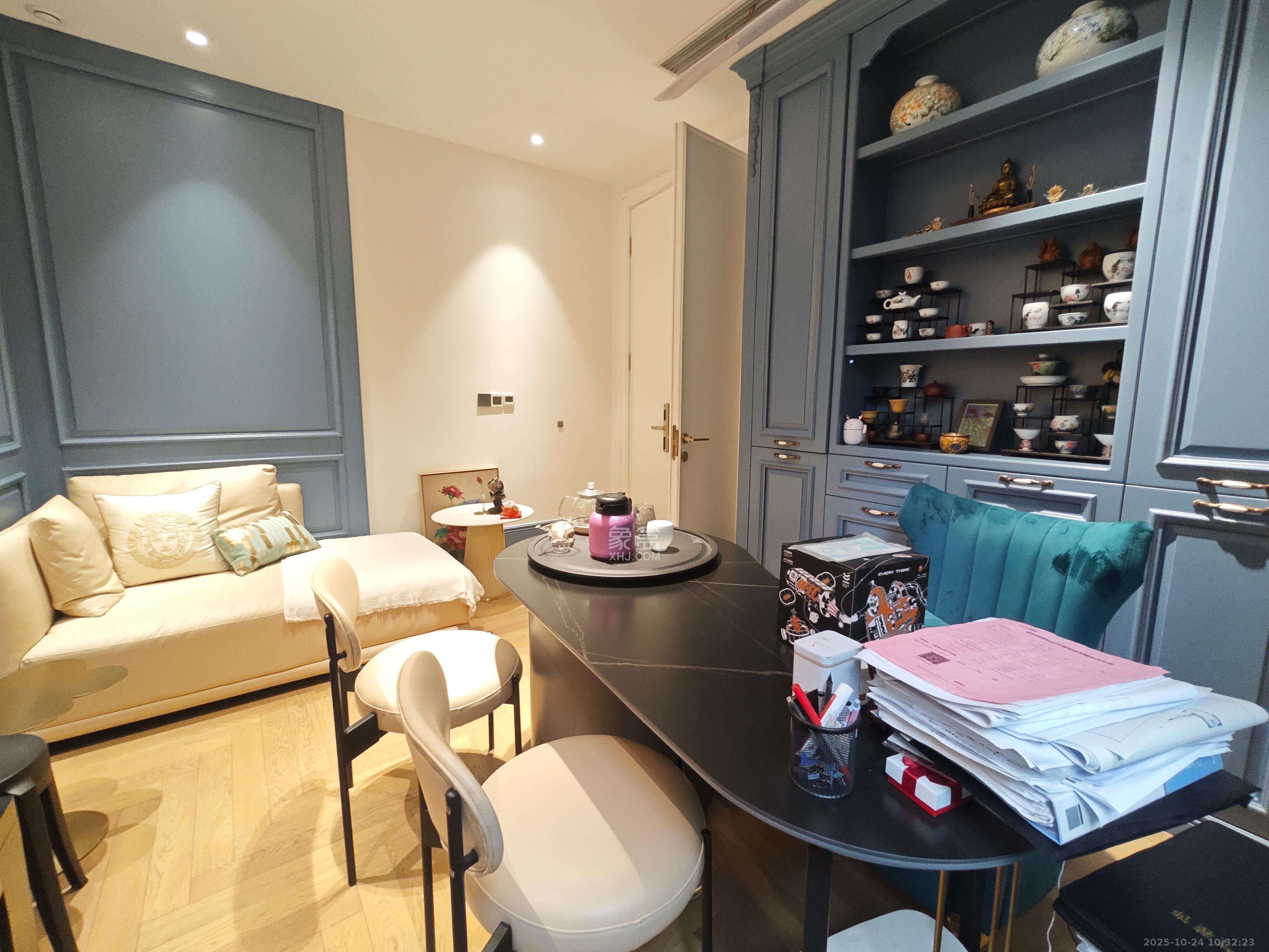 明昇壹城（明昇时代广场）一期  4室3厅1卫    8000.0元/月室内图