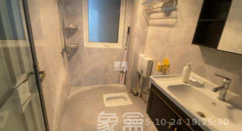 怡海星城  5室2厅2卫    2300.0元/月 怡海星城  5室2厅2卫    2300.0元/月室内图